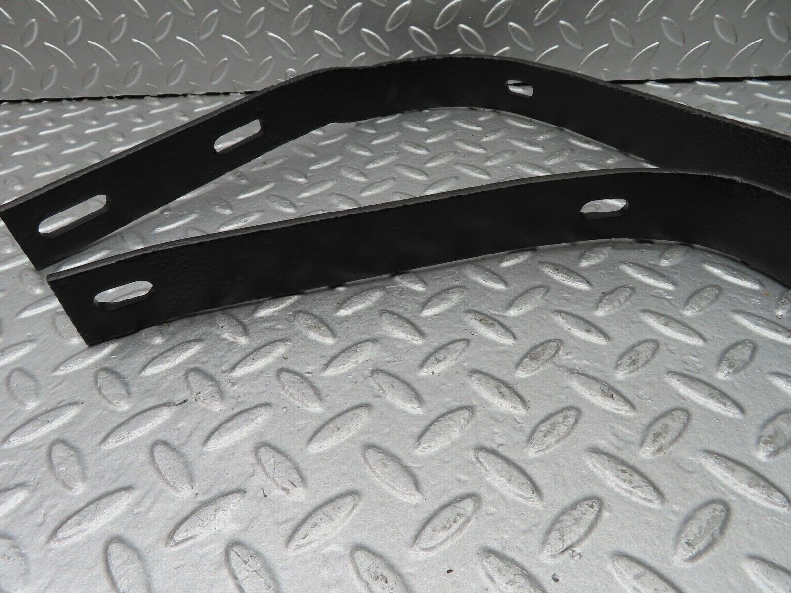 19792 Mercedes-Benz W121 190b Ponton Front Bumper Bracket Holder