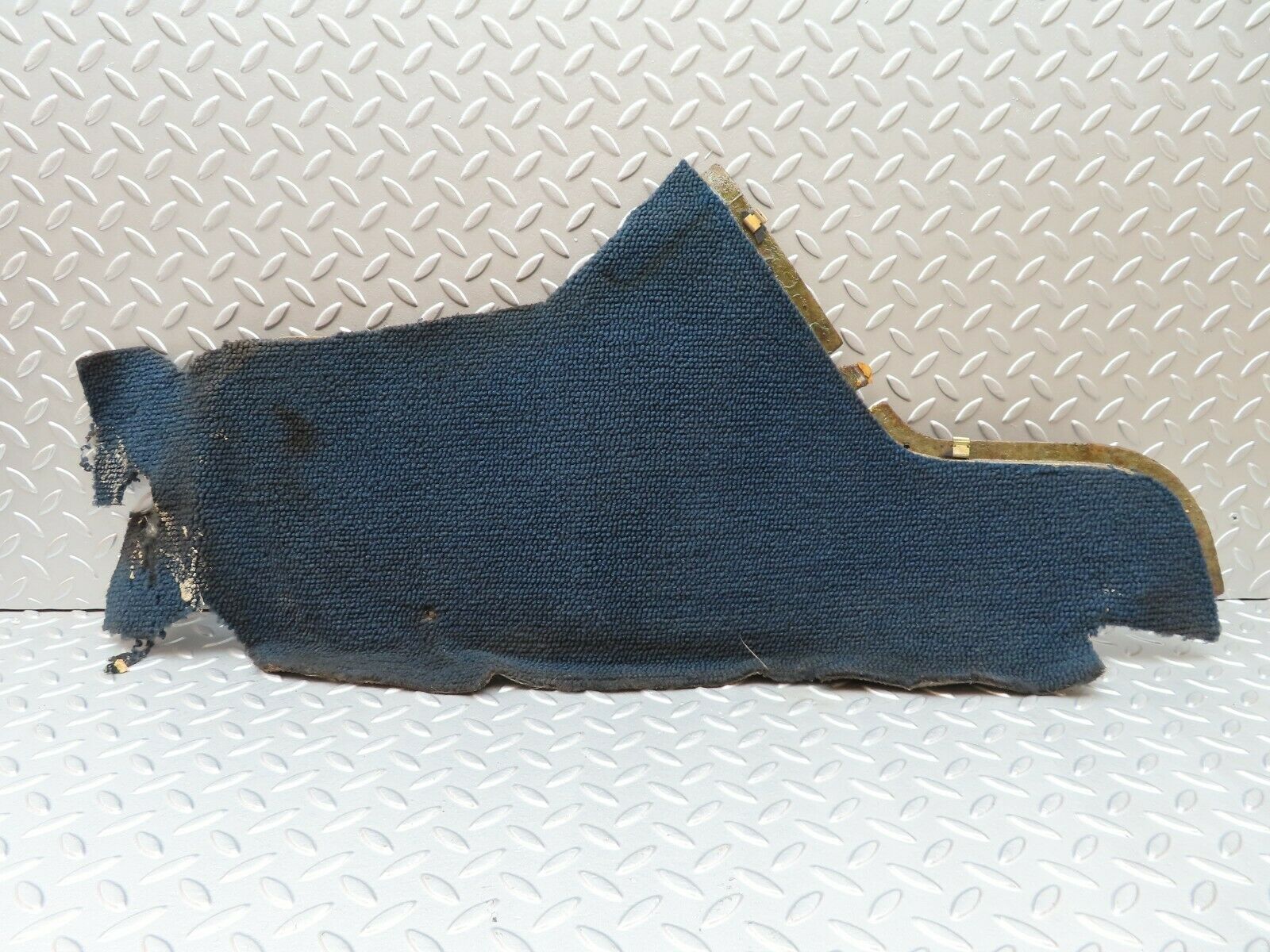 4569 Mercedes-Benz W123 230E Centre Console Carpet Black Left Side