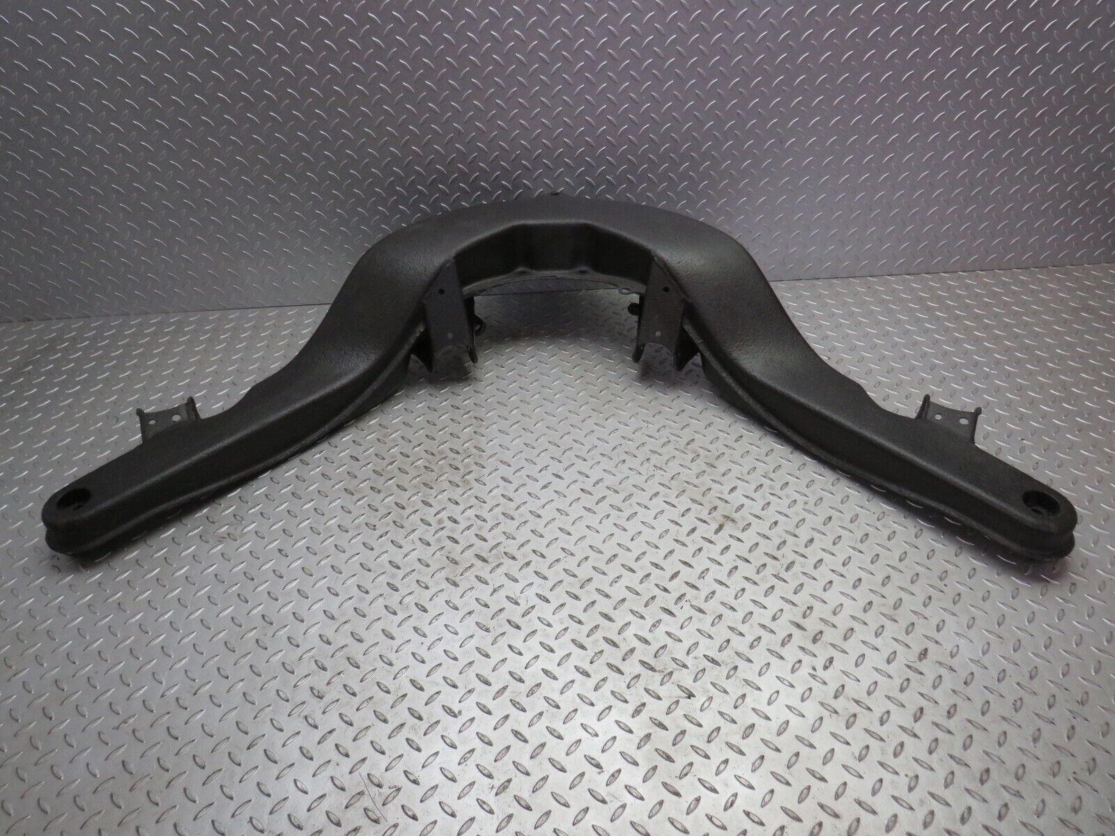 0411 Mercedes-Benz W116 Rear Subframe Axle Carrier Suspension