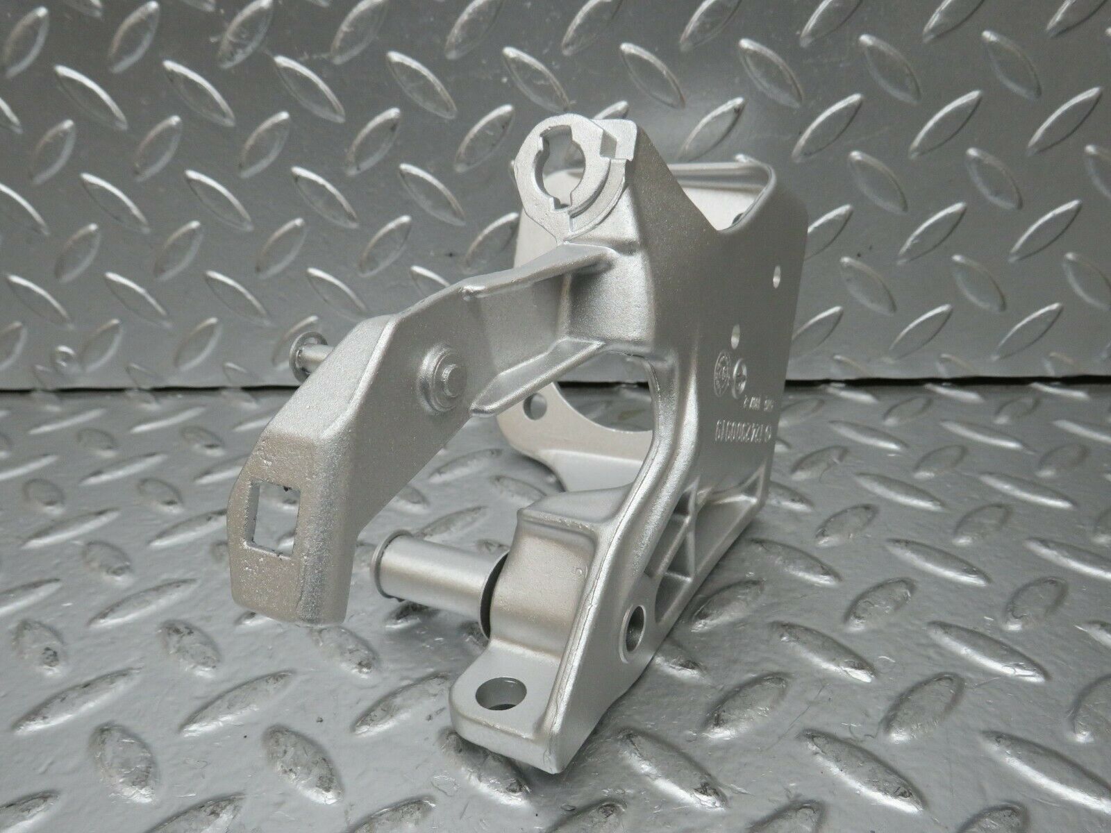 24345 Mercedes-Benz S124 220TE Wagon Brake Pedal Bracket 1242900919