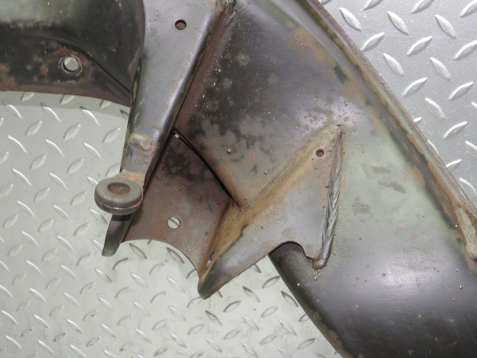 6167 Mercedes-Benz W123 200 Rear Subframe