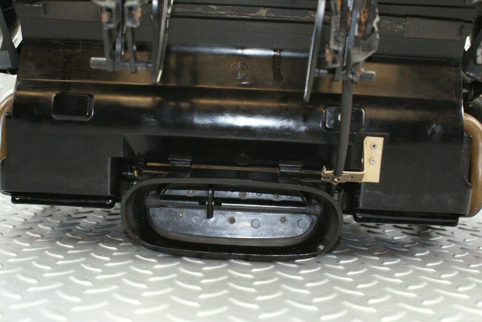 2667 Mercedes-Benz W116 350SE Heater Box Blower Housing