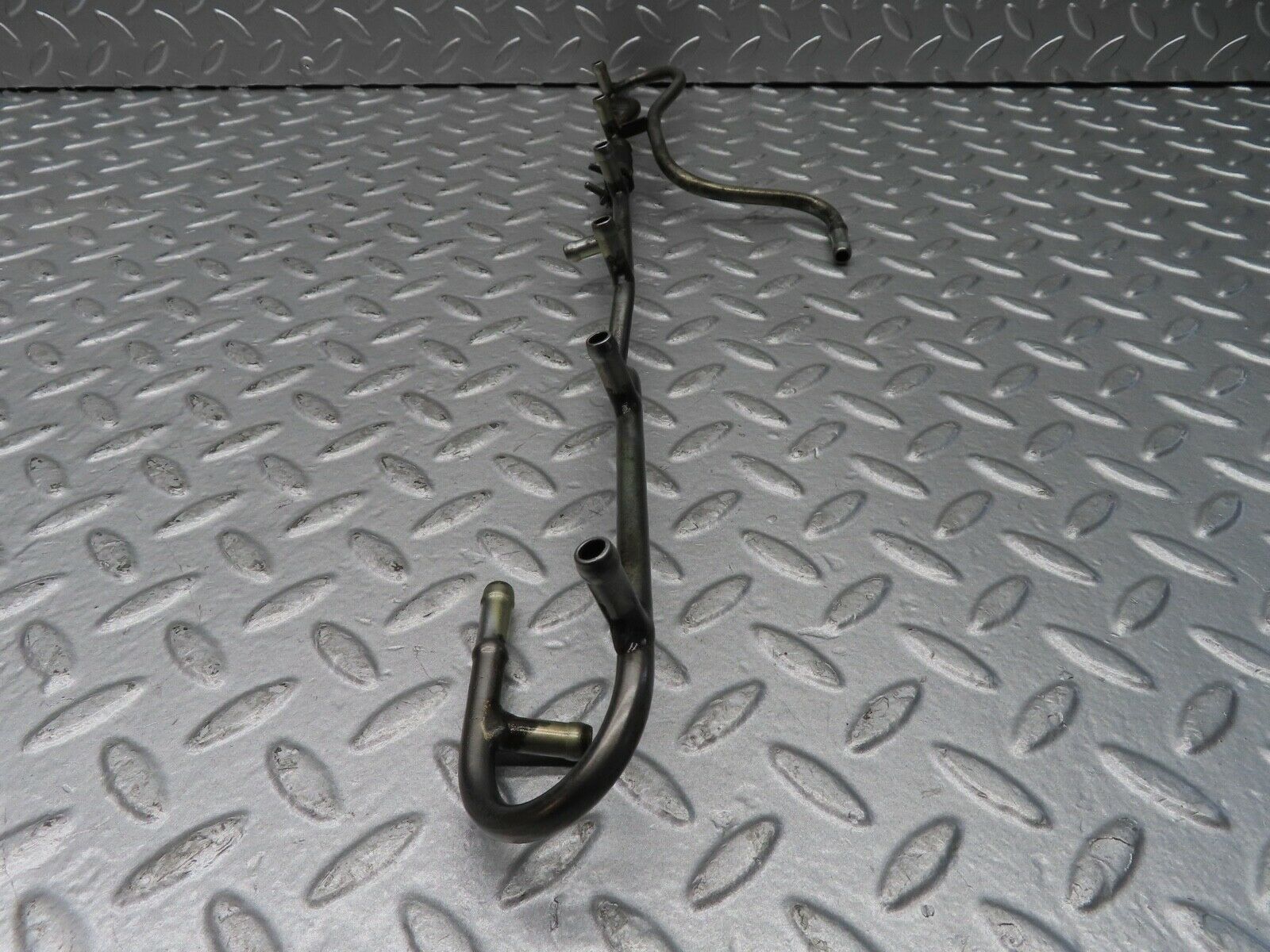 20392 Mercedes-Benz W114 280CE Coupe Fuel Injector Pipe