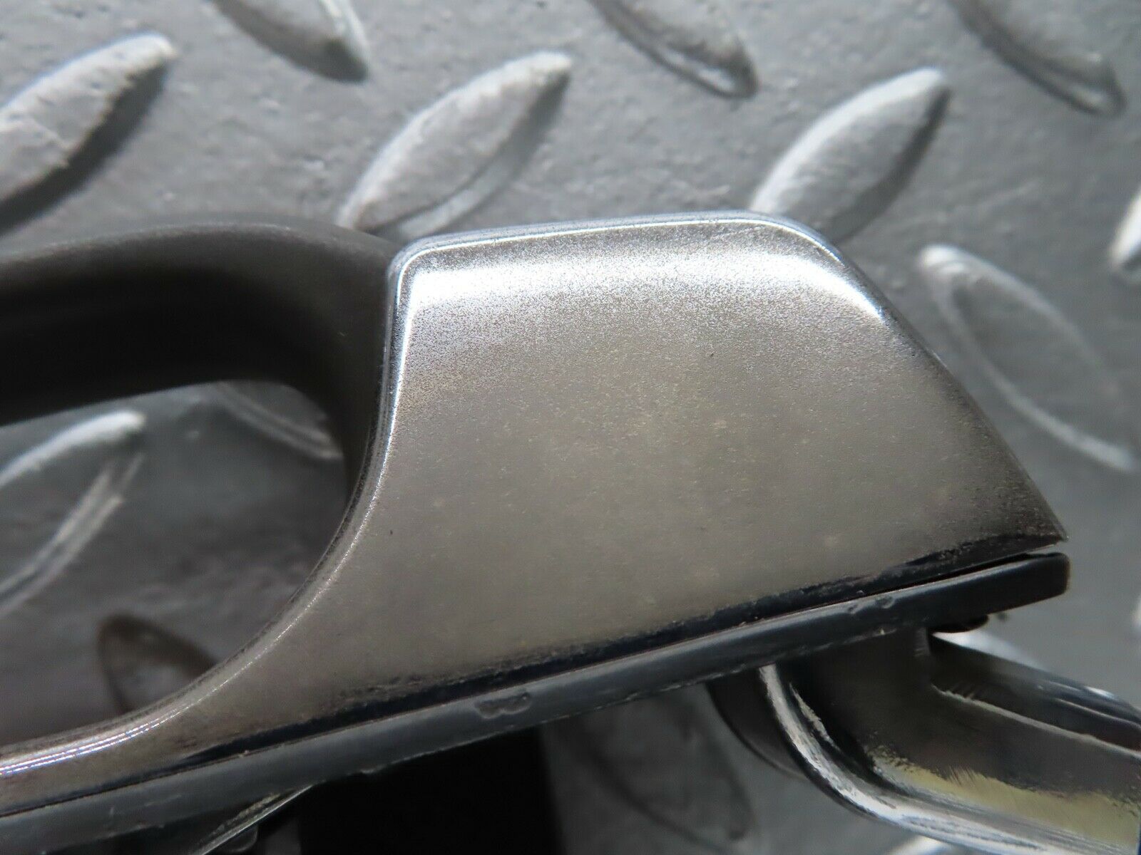 21256 Mercedes-Benz W123 230E Rear Exterior Door Handle 1237600359