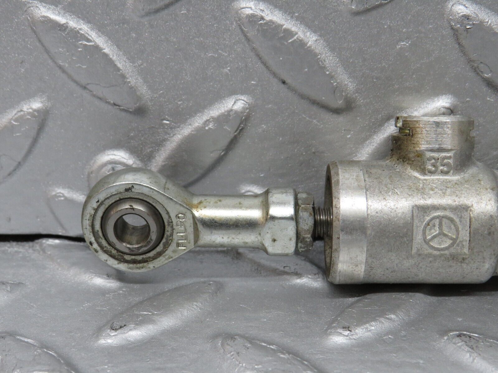 38573 Mercedes-Benz R129 280SL Coupe Roof Folding Hydraulic Cylinder 1298002072