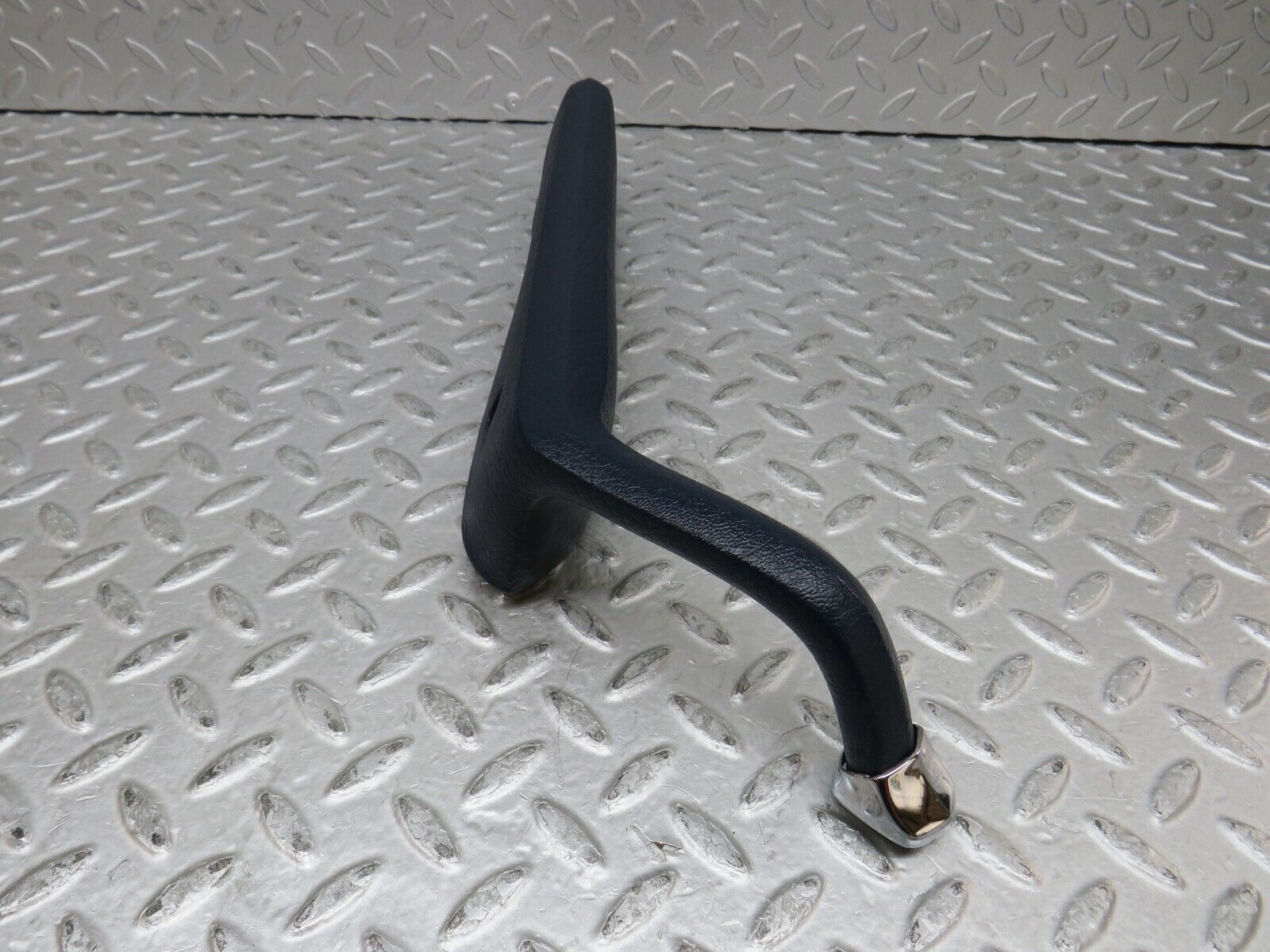 37302 Mercedes-Benz W109 300SEL Interior Door Handle Front Left Blue