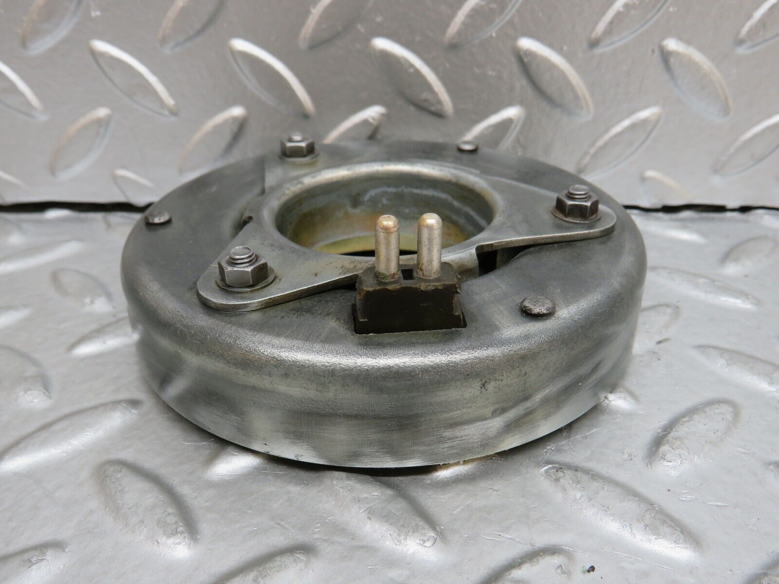 29430 Mercedes-Benz W124 230E Electromagnetic Fan Clutch 1022000577