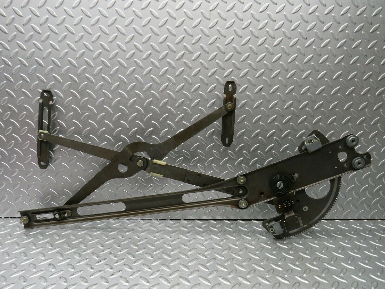 22891 Mercedes-Benz C107 450SLC Front Left Power Window Regulator 1077200746