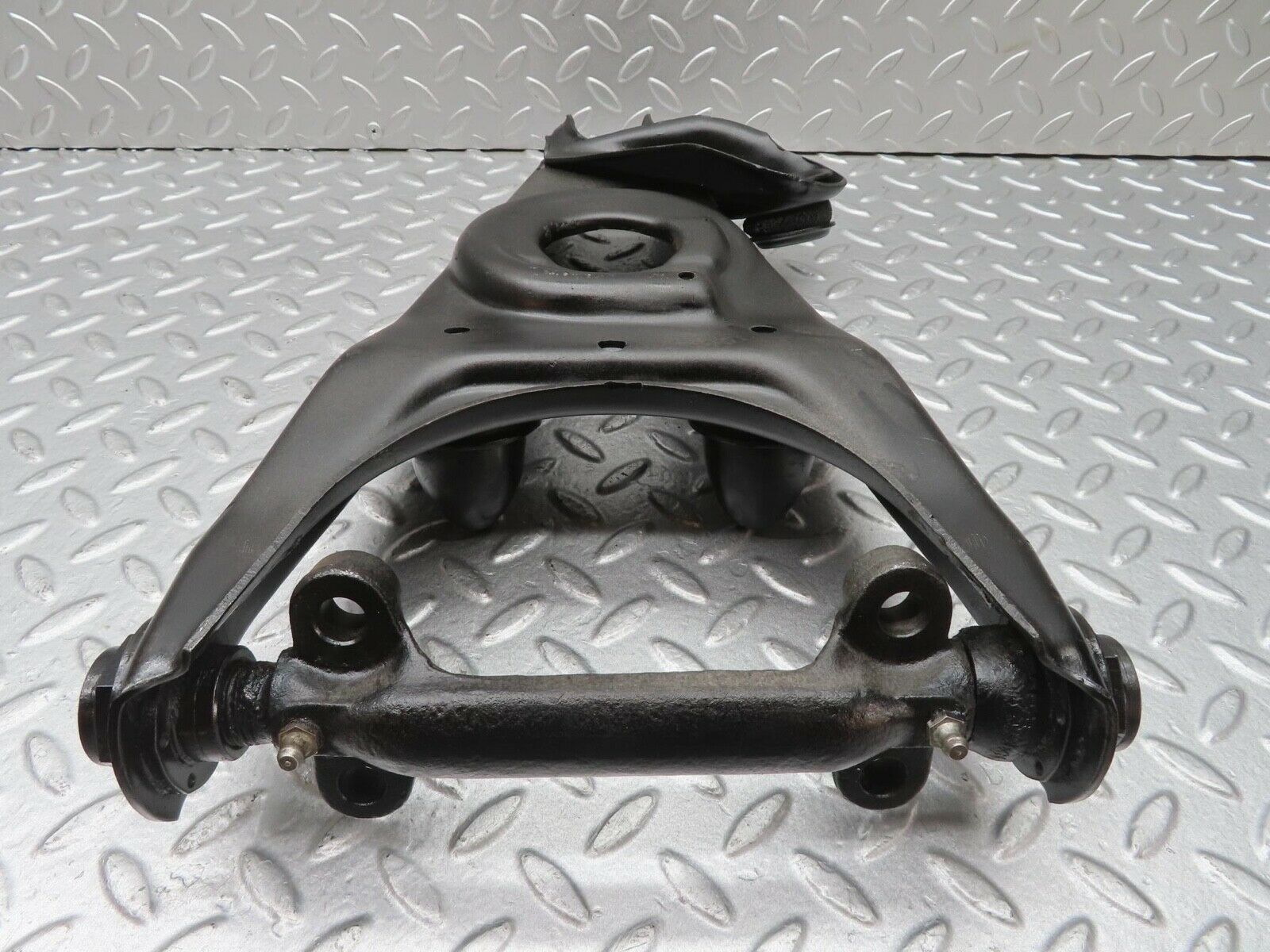 12965 Mercedes-Benz W111 220SE Front Right Lower Control Arm