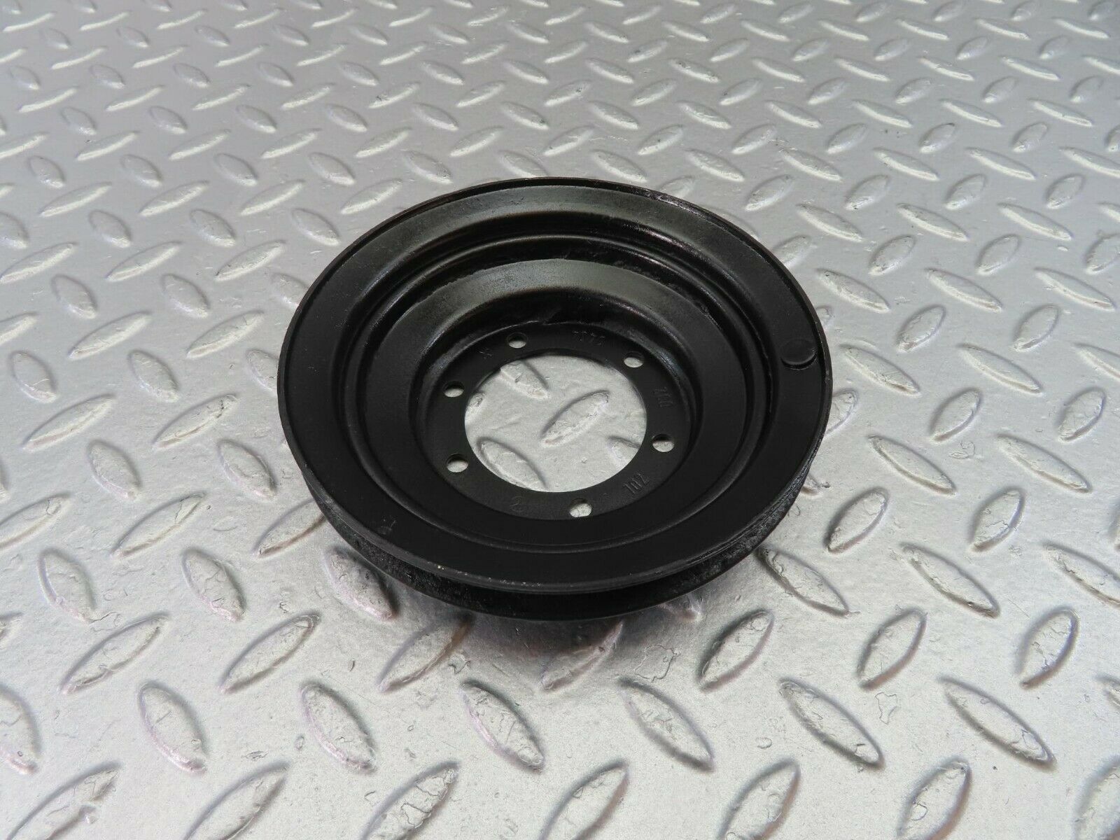 10568 Mercedes-Benz C123 230CE Coupe Crankshaft Pulley 1020320404