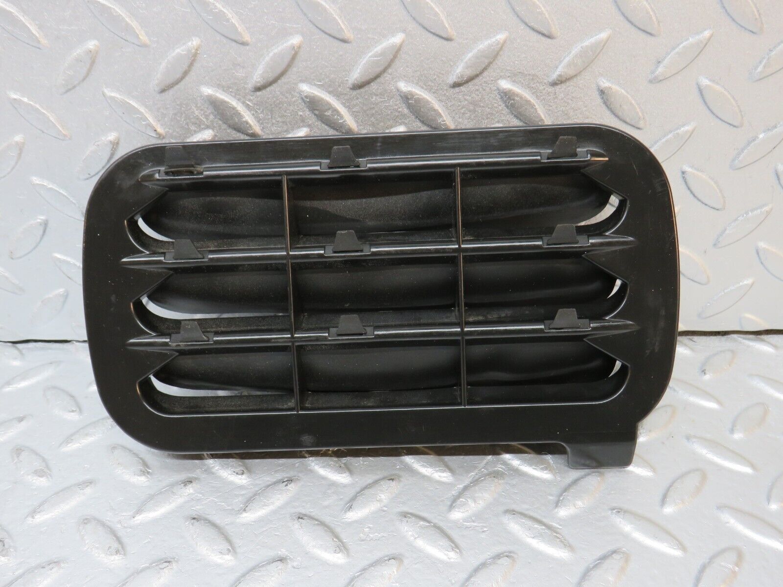 39682 Mercedes-Benz R129 320SL Coupe Air Intake Vent 1248370230 1248370242