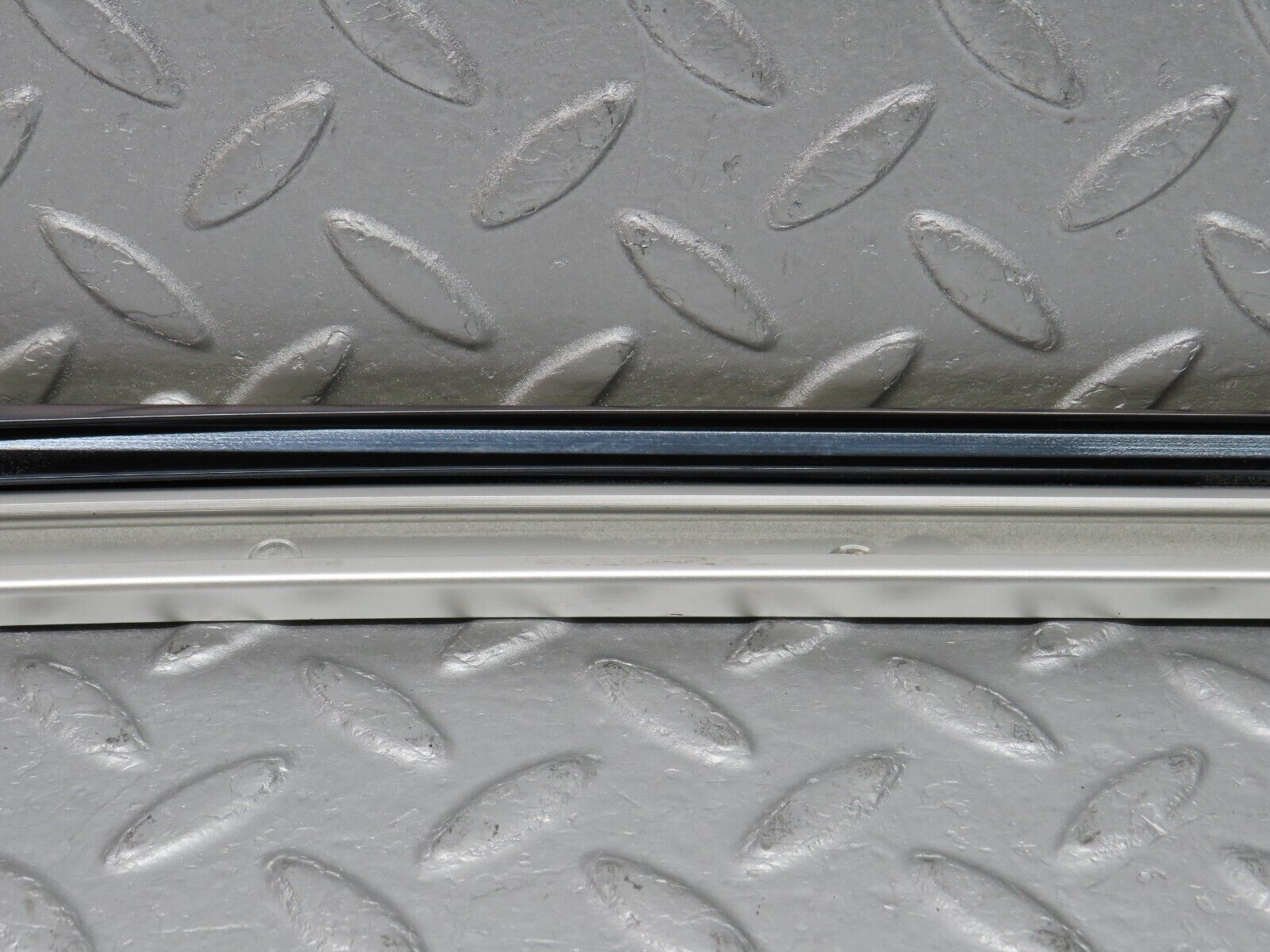 38522 Mercedes-Benz R129 280SL Coupe A Pillar Chrome Trim Cover Left