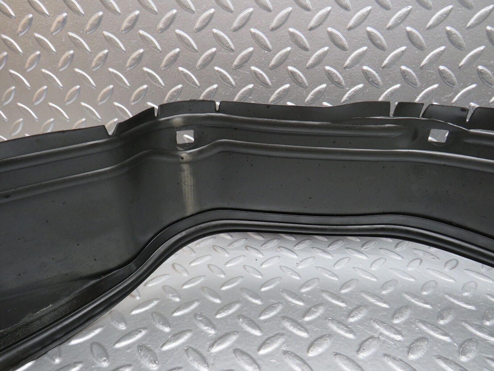 29238 Mercedes-Benz W124 230E Front Left Inner Fender Wing Splash Guard 1248840135