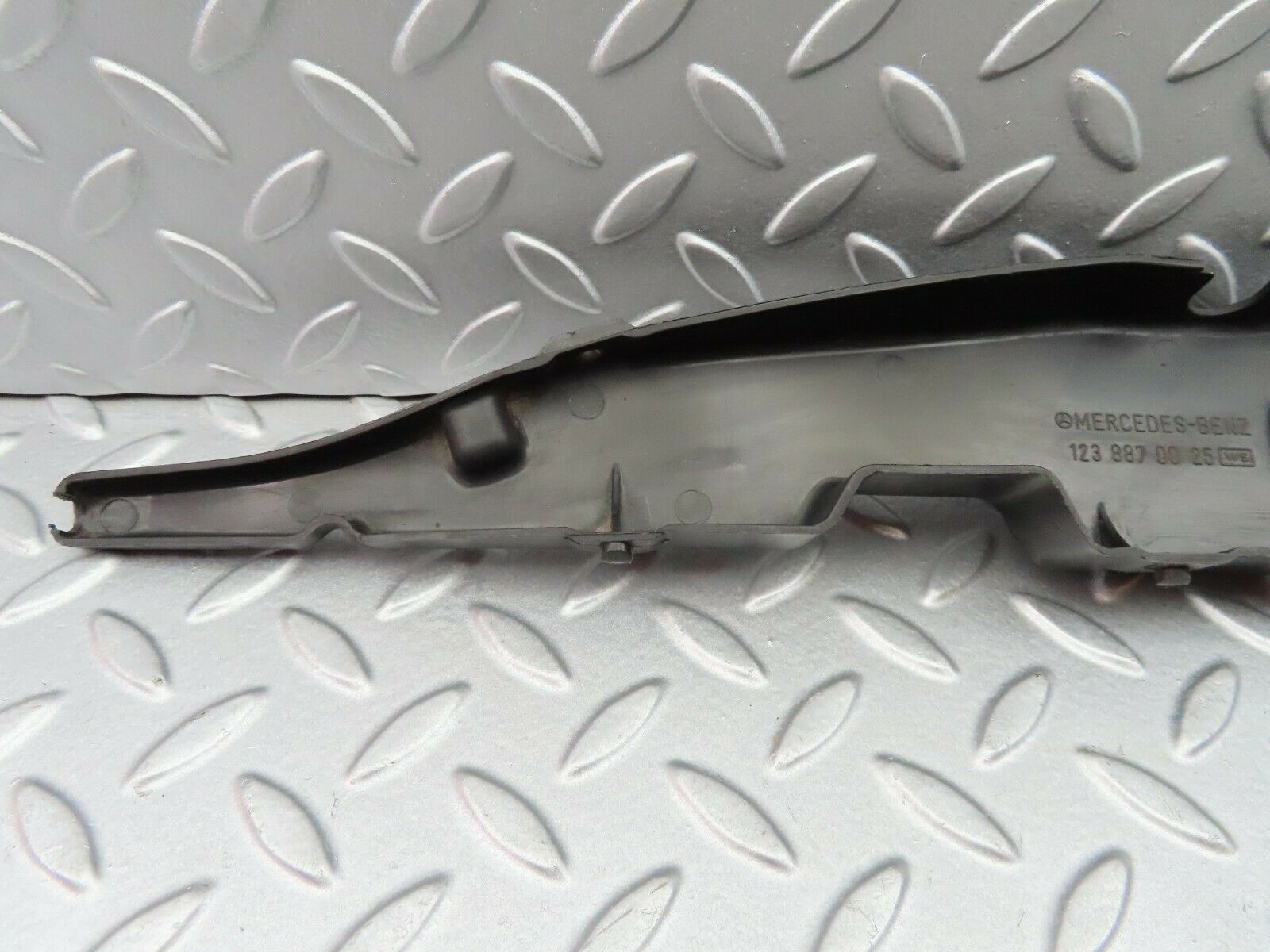 5781 Mercedes-Benz W123 200 Bonnet Lock Catch Cover 1238870025