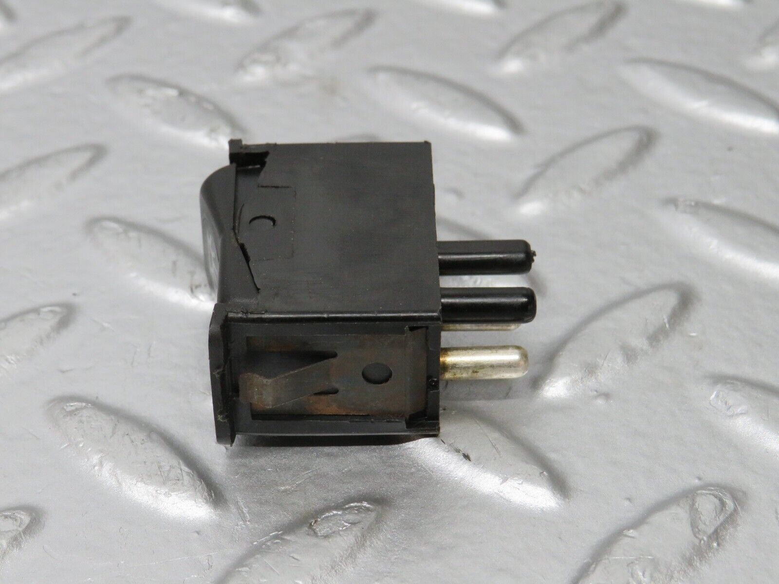 32212 Mercedes-Benz W123 230E Interior Light Switch 0008205910