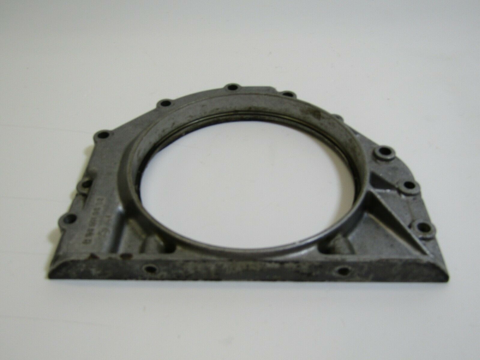 0907 Mercedes-Benz C107 350SLC Coupe Coupe Crankshaft Lid 1160110608