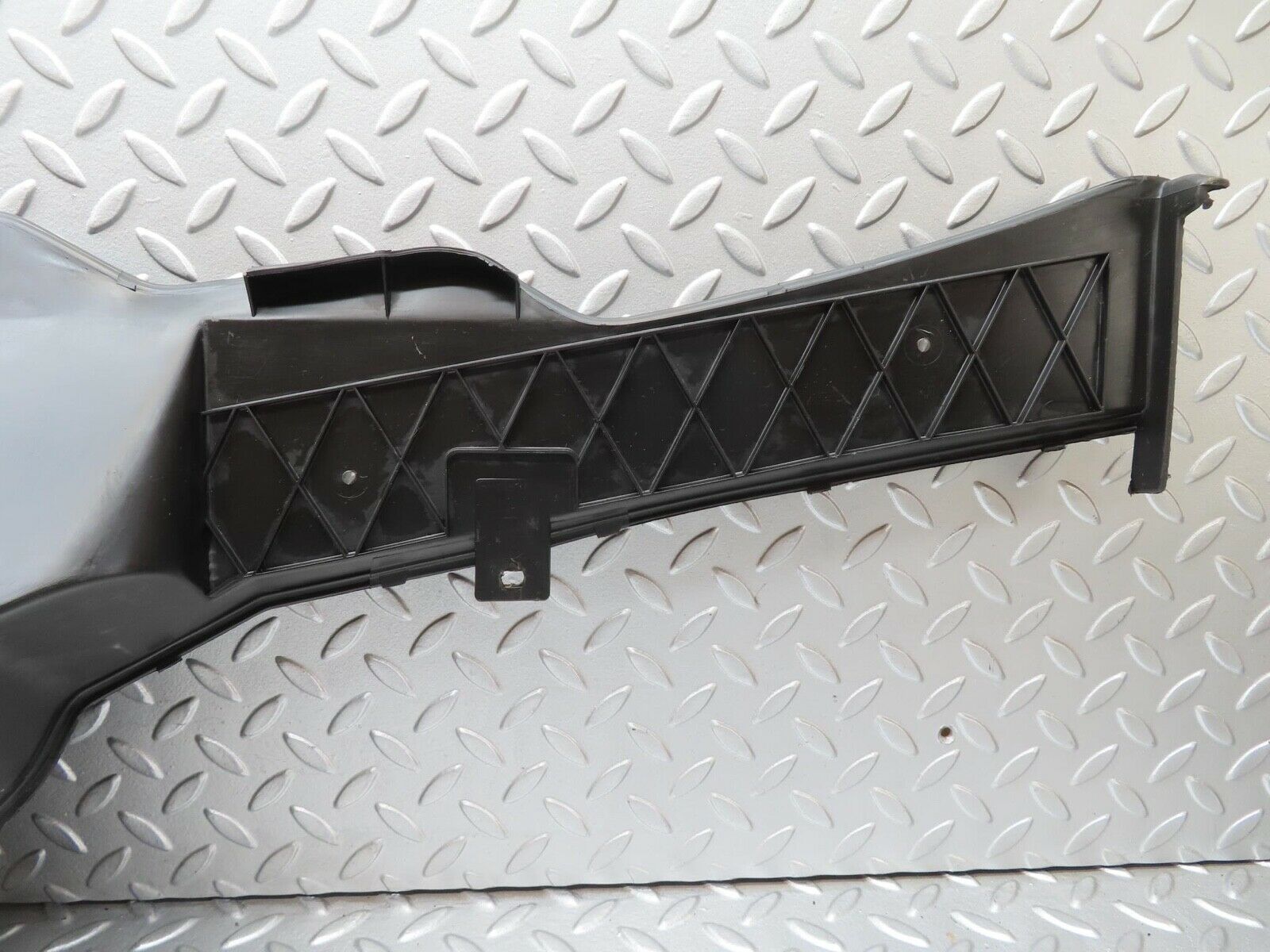 15026 Mercedes-Benz W140 S320 Engine Bay Water Tank Cover 1408300767