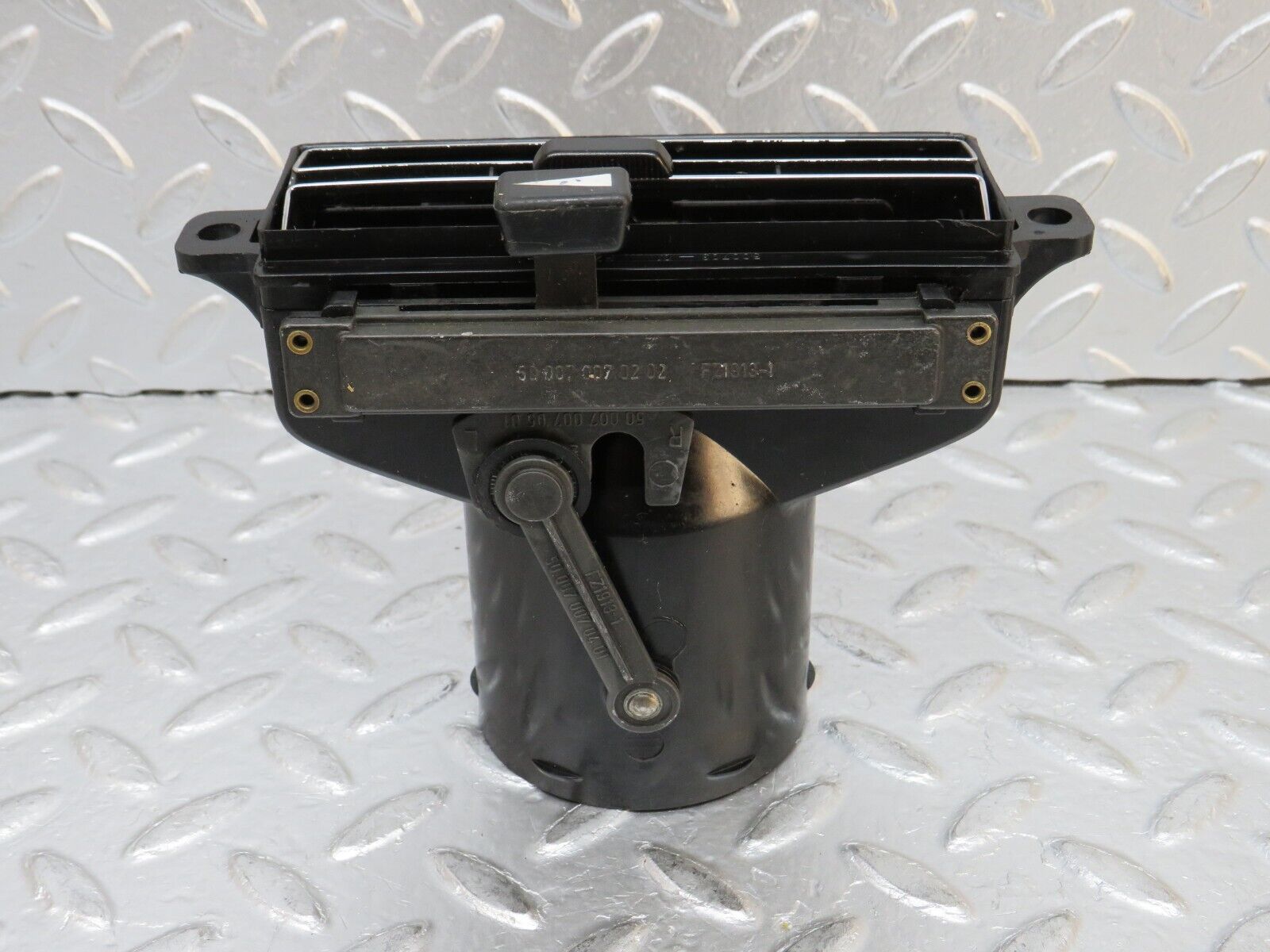 32250 Mercedes-Benz W116 350SE Dashboard Air Vent 1168310130