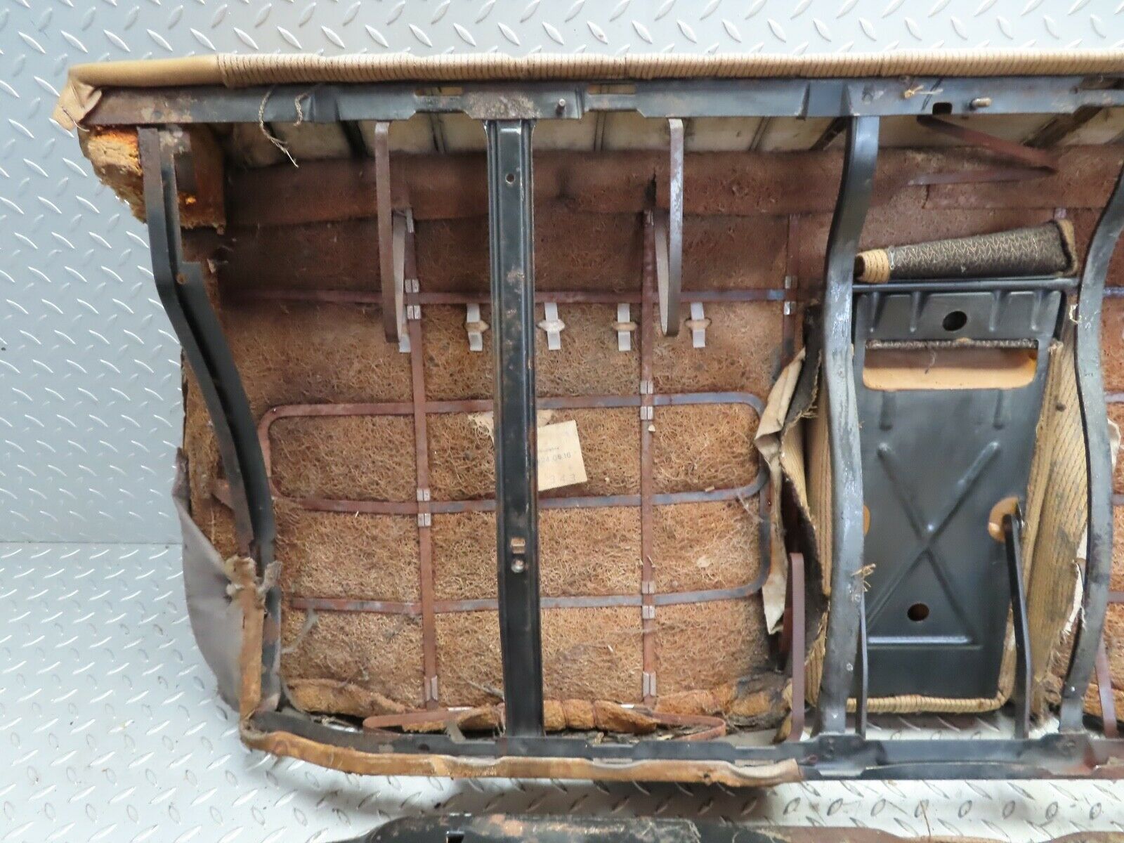 20220 Mercedes-Benz W114 280CE Coupe Rear Seat Beige 1159240616