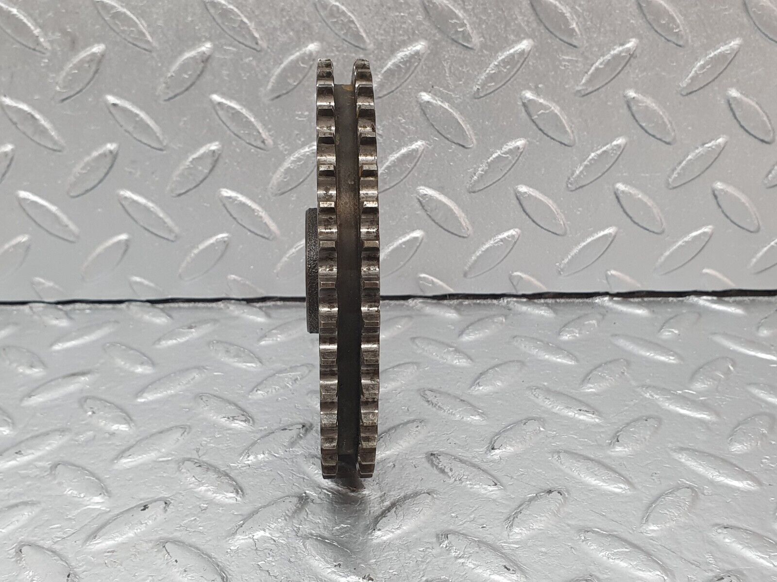 40872 Mercedes-Benz W123 240D Camshaft Timing Gear