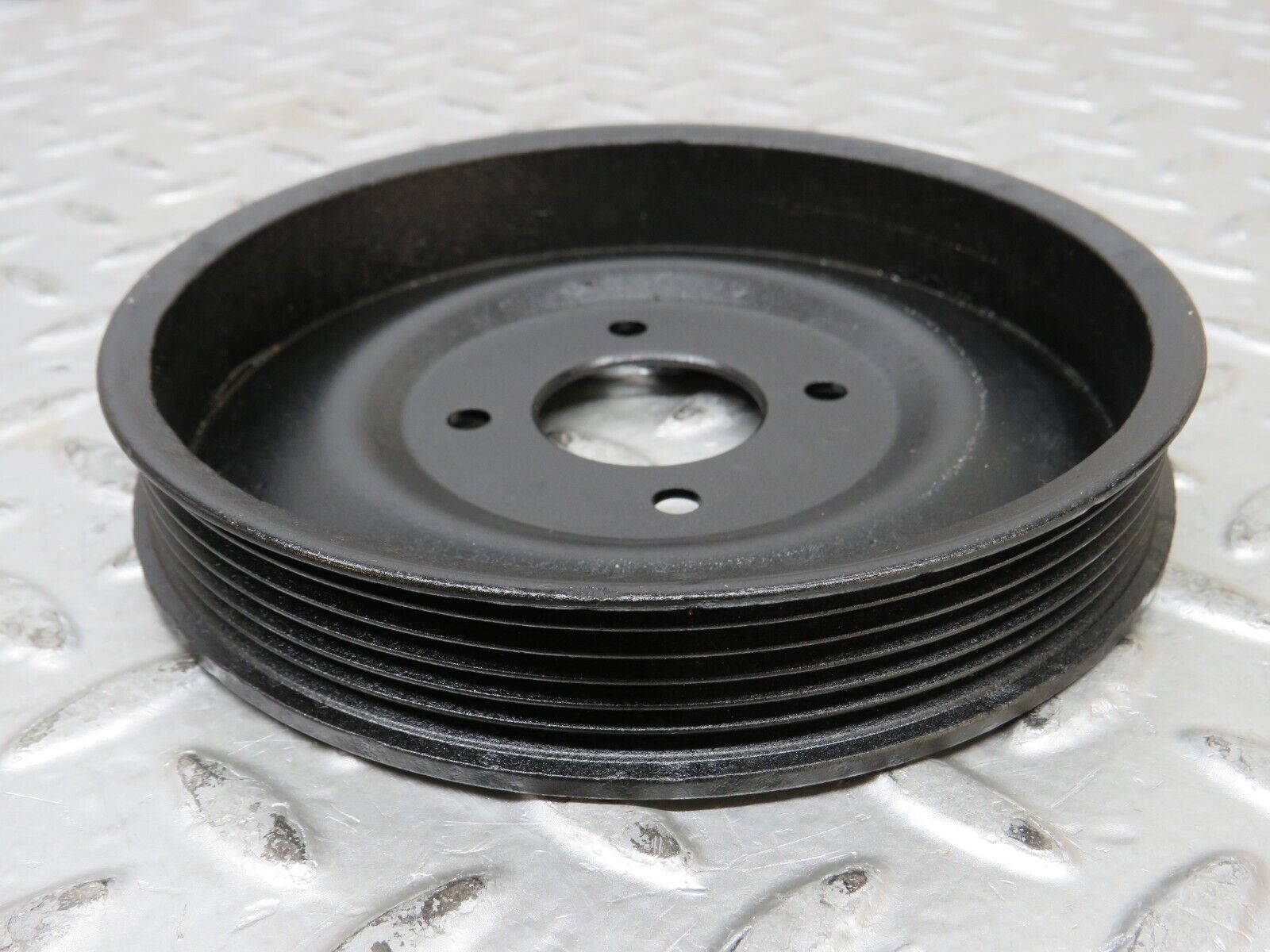 27685 Mercedes-Benz S124 300TE Wagon Water Pump Pulley 6032050210