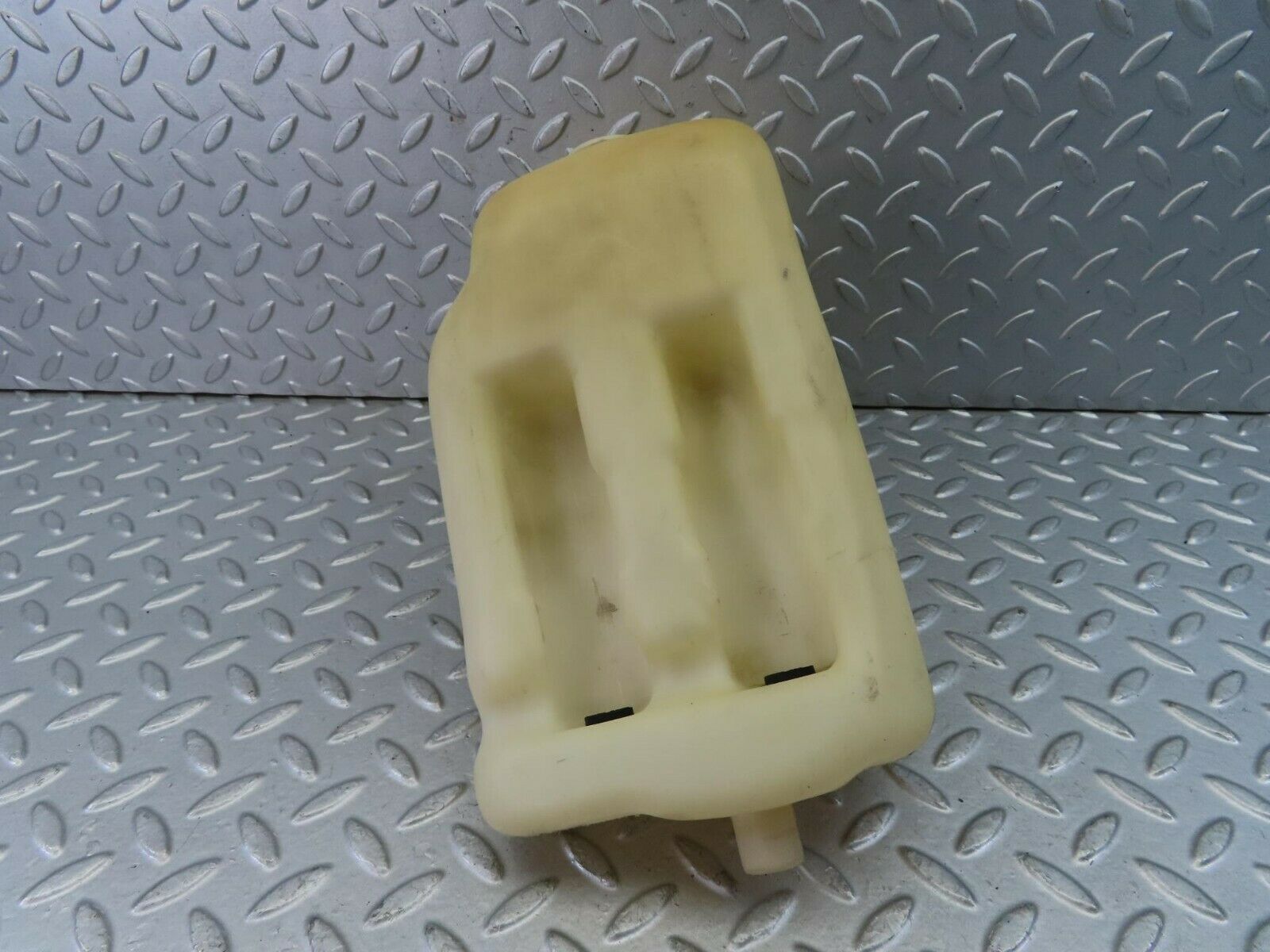 9290 Mercedes-Benz C124 300CE Coupe Windscreen Washer Fluid Tank 1248690520