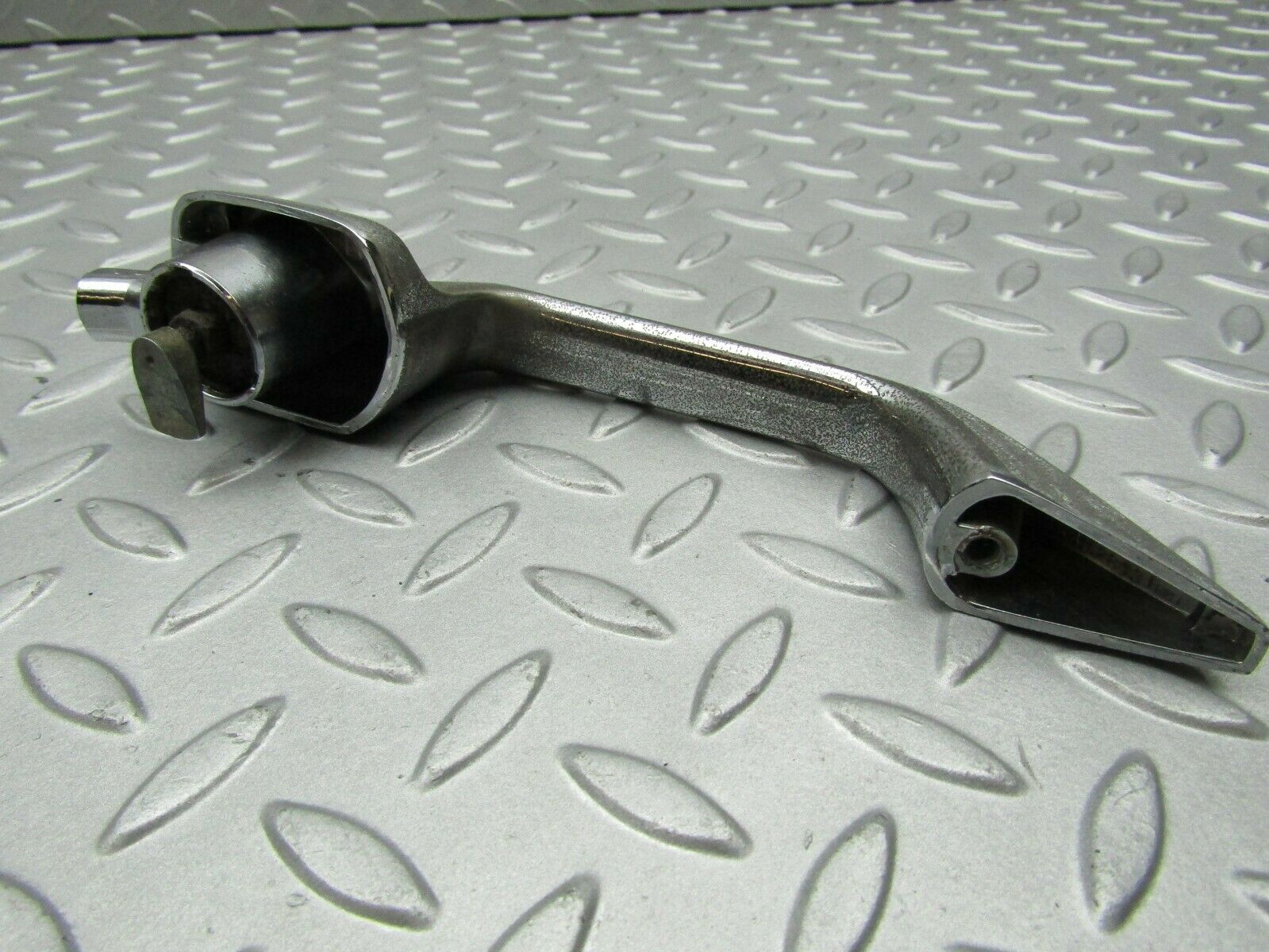 3292 Mercedes-Benz W108 280SE Door Handle Rear Right 1087661202