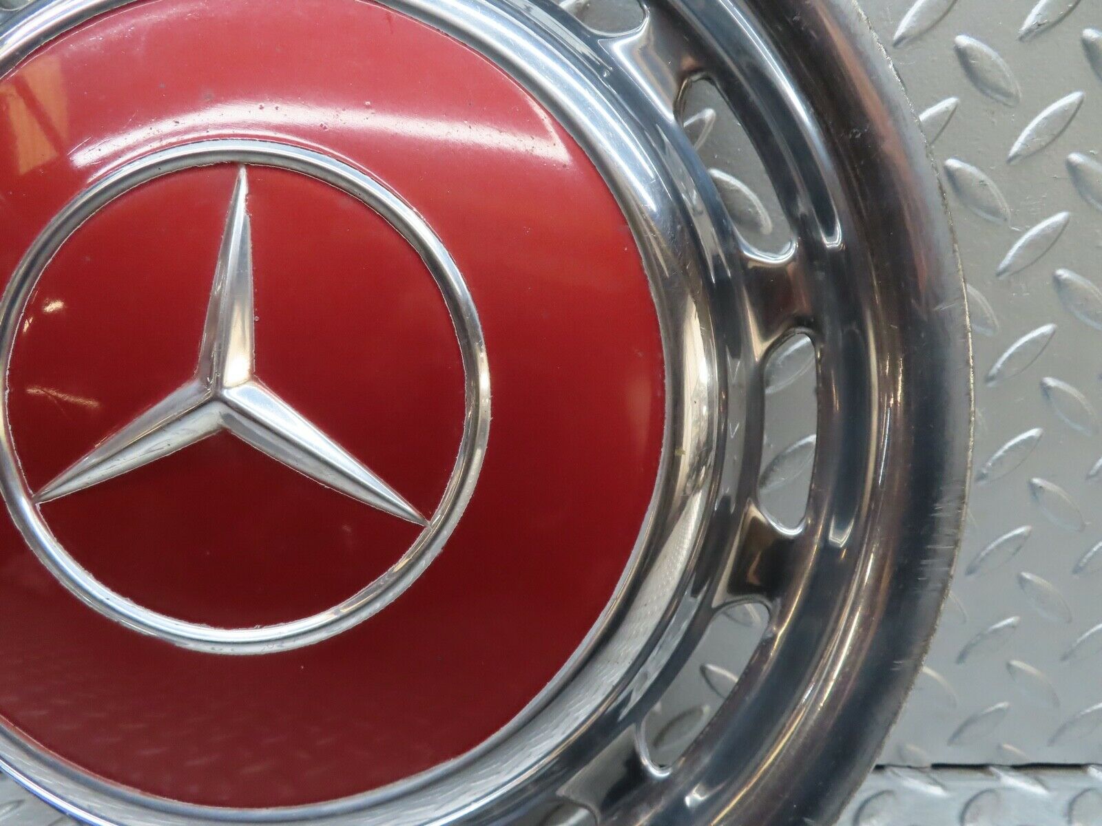 20477 Mercedes-Benz W114 280CE Coupe Vintage Wheel Trim Hub Cup 14"