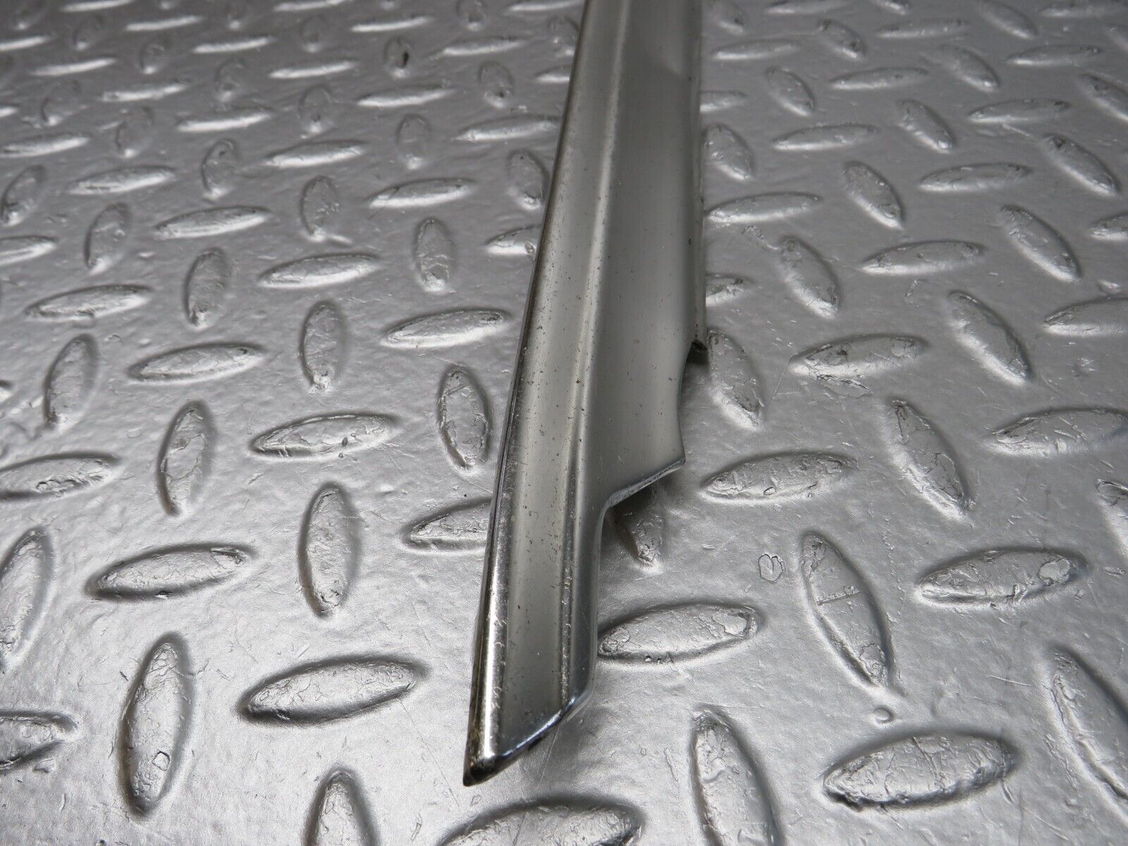 40242 Mercedes-Benz W110 230 Front Right Door Chrome Moulding Trim