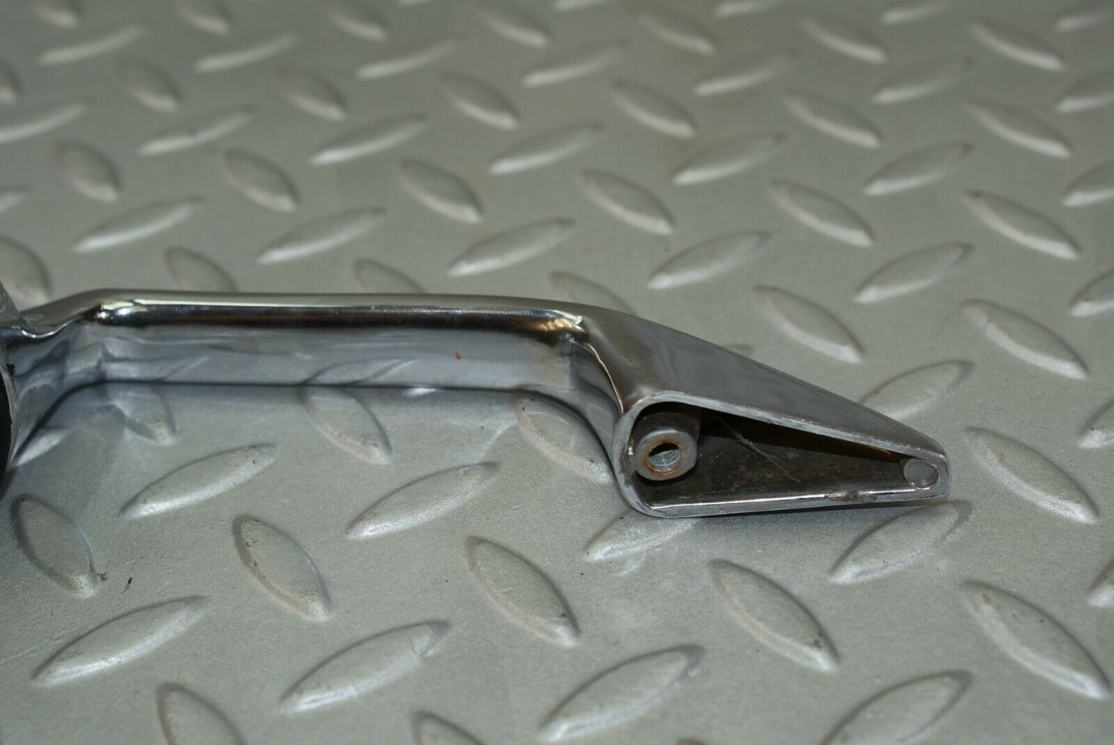 3104 Mercedes-Benz W115 220D Door Handle Front Right 1157660201