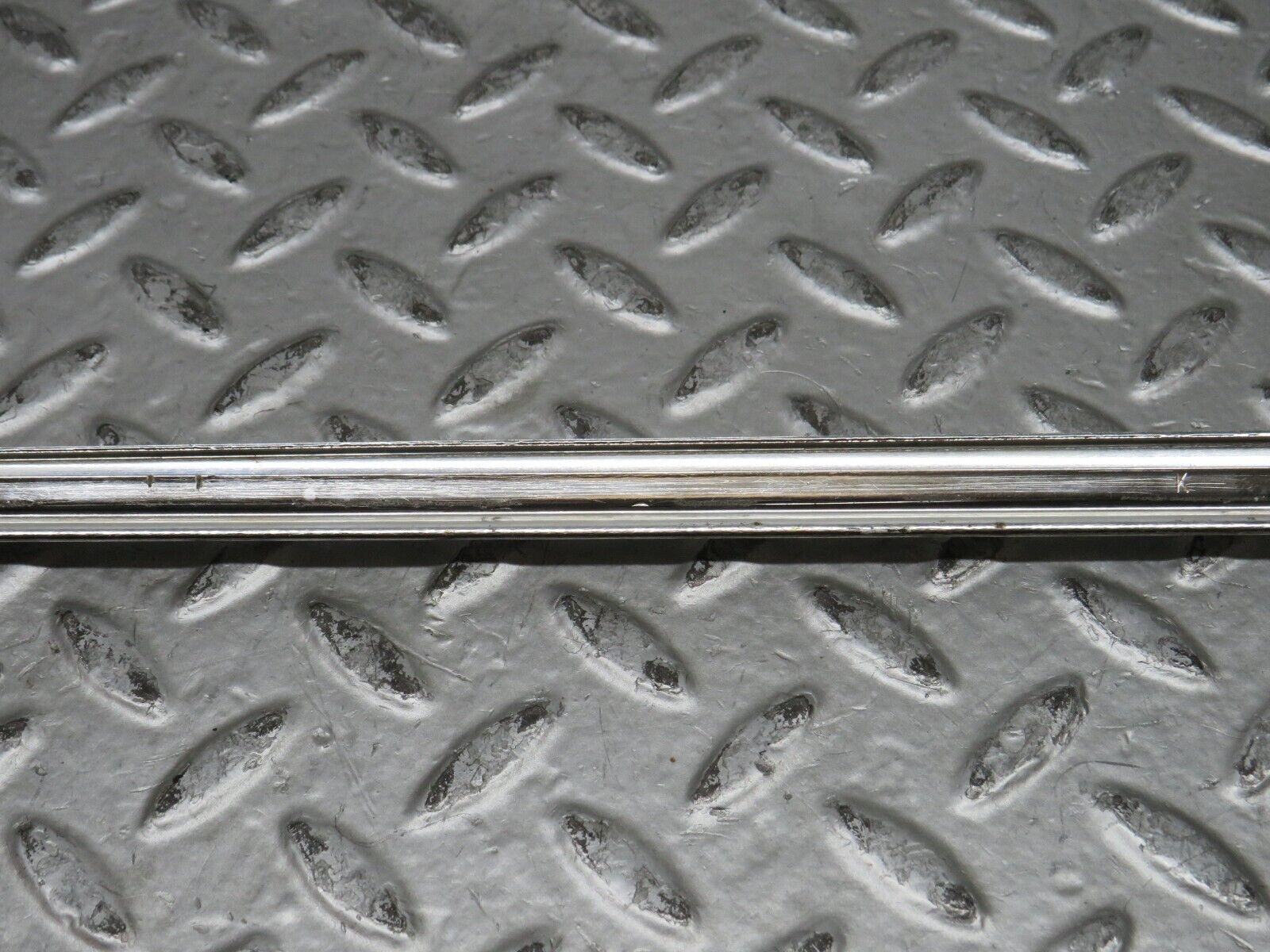 28472 Mercedes-Benz S123 240D Wagon Front Left Door Chrome Moulding Trim