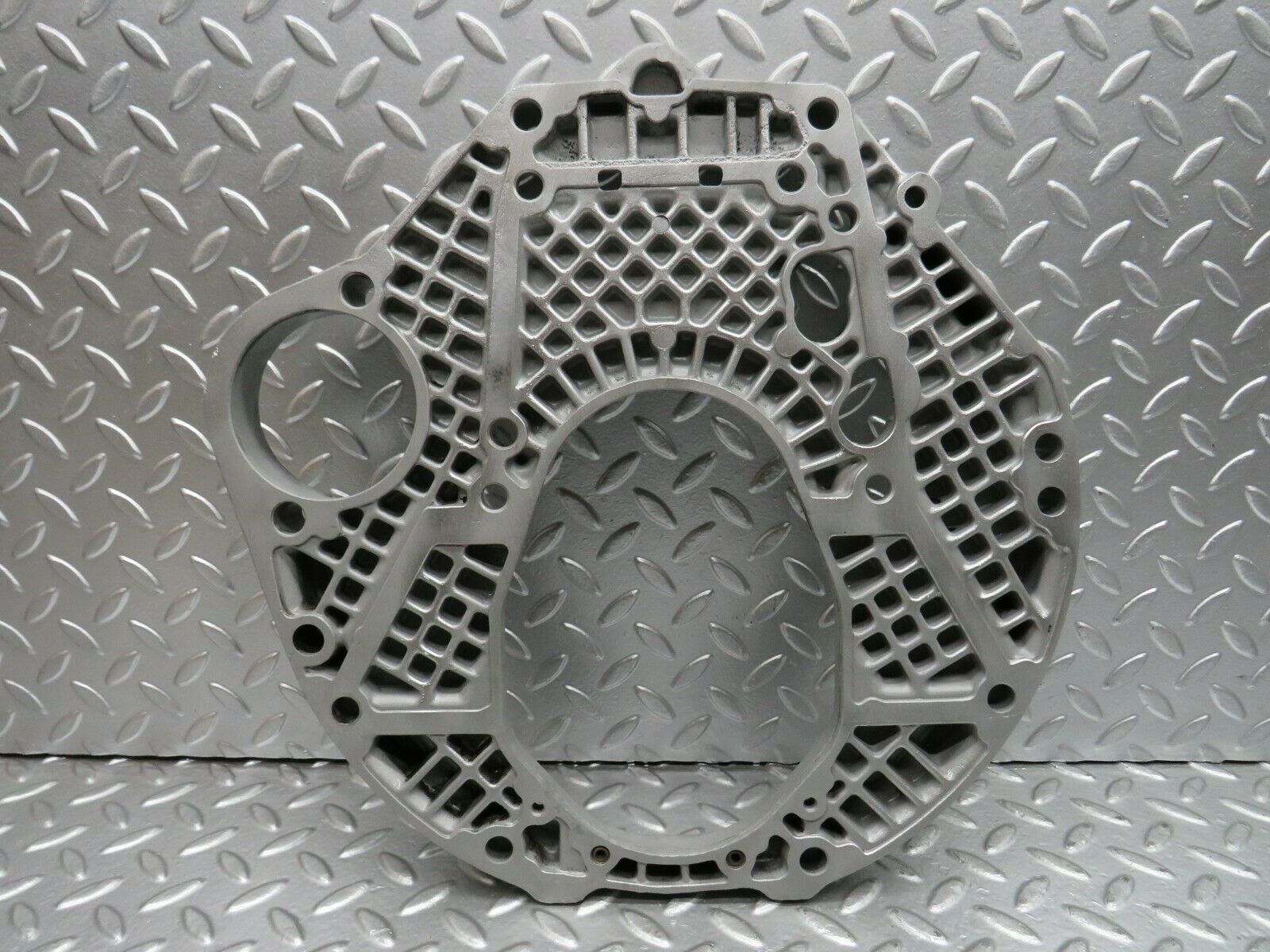 24065 Mercedes-Benz W123 280E Gearbox Flange 1100111545