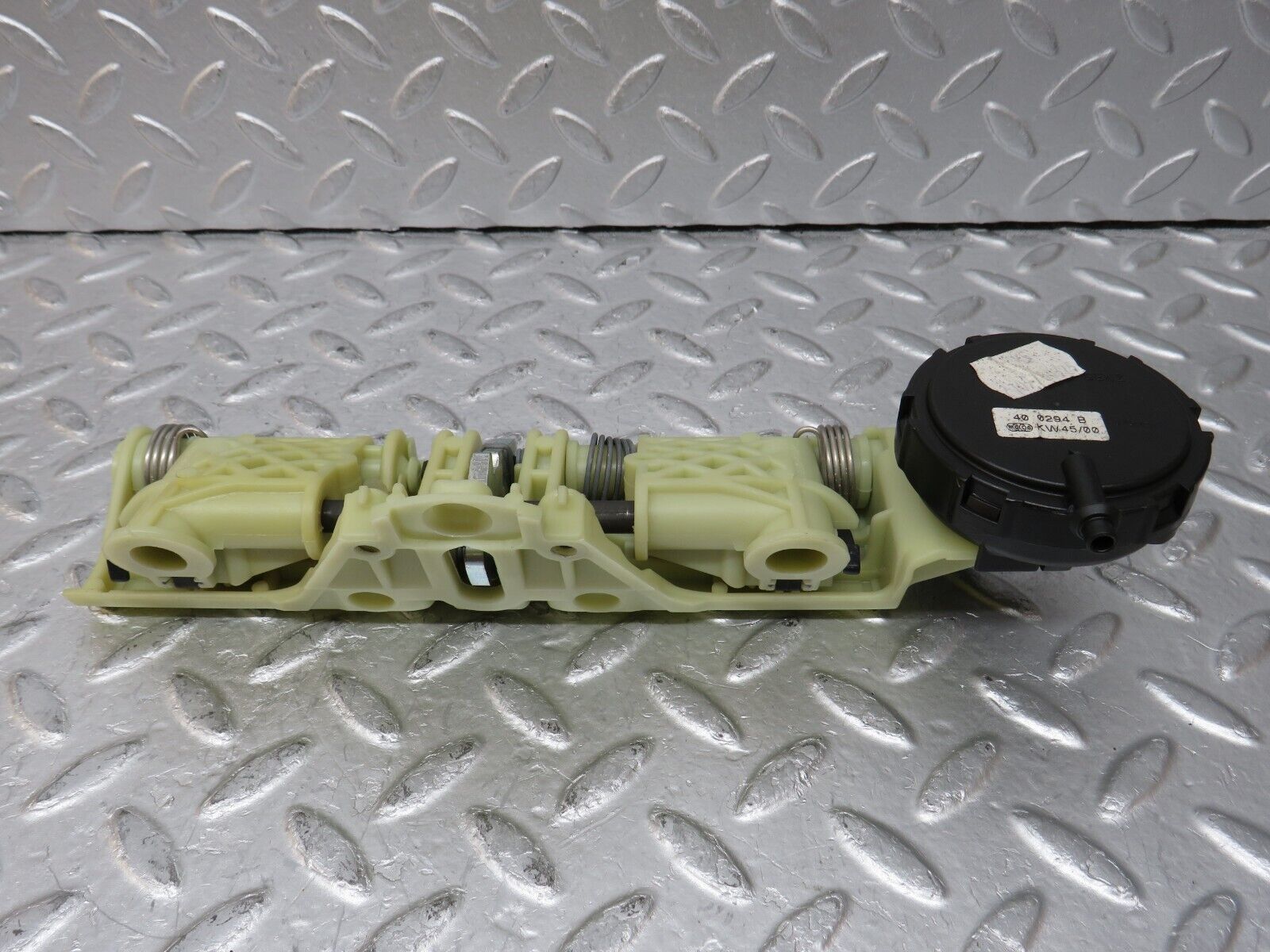 34910 Mercedes-Benz W210 320E Rear Headrest Folding Mechanism 400294B