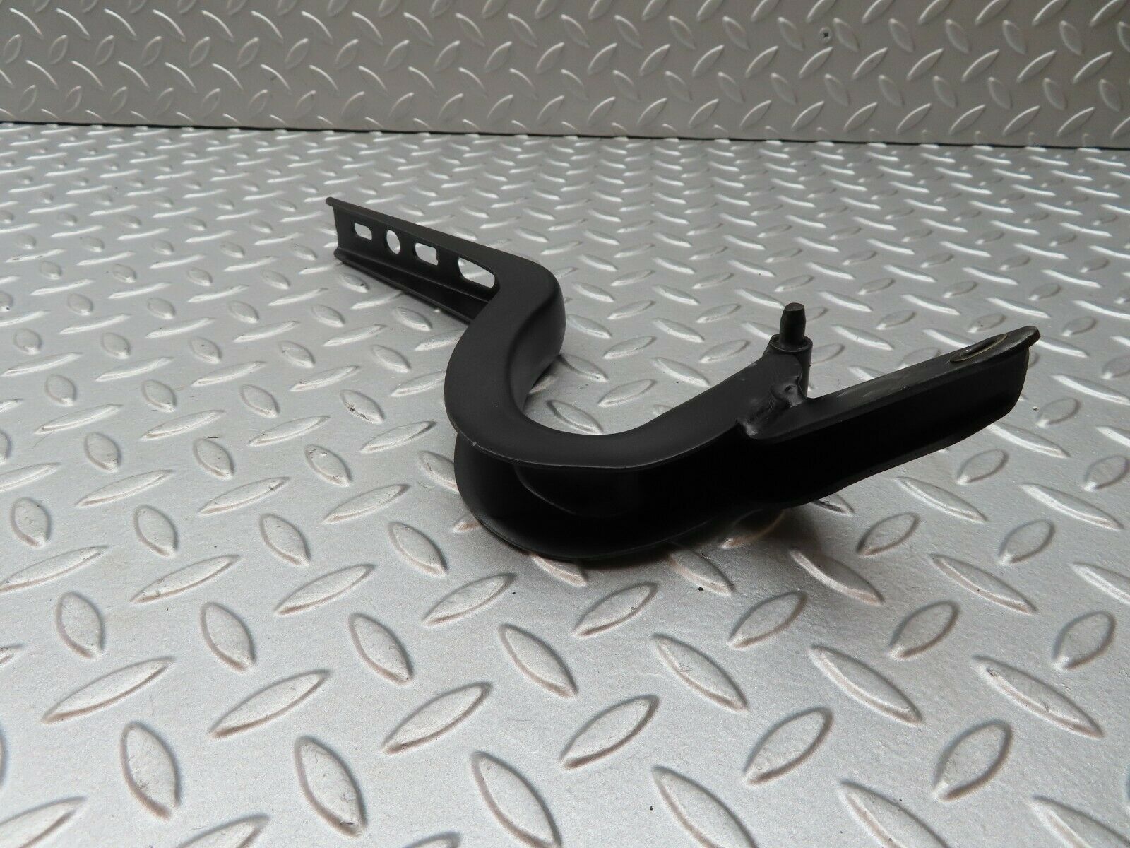 4240 Mercedes-Benz V123 240D LWB Trunk Lid Hinge Right Side 1237500287