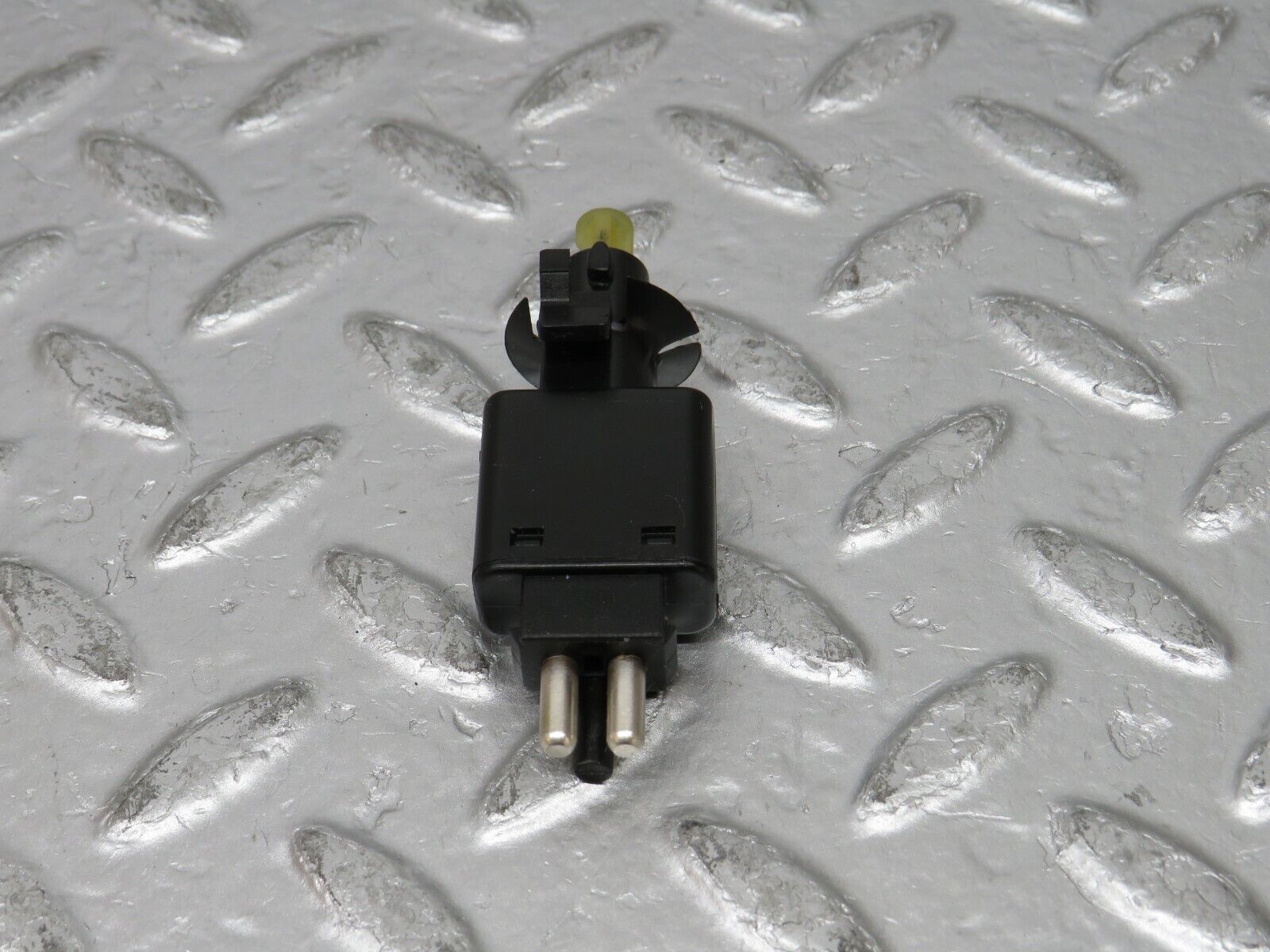 31788 Mercedes-Benz W201 190LE 1.8L Glove Box Light