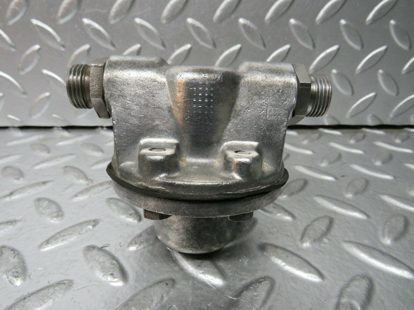 23295 Mercedes-Benz W116 350SE Oil Pressure Damper 1161870196 1161870494