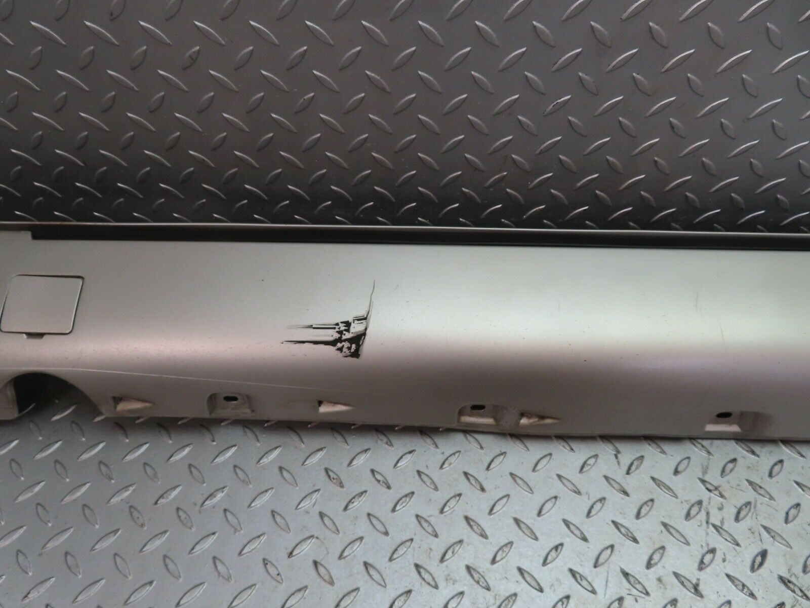 19750 Mercedes-Benz C140 CL420 Coupe Side Skirt Left Side Silver 1406901540