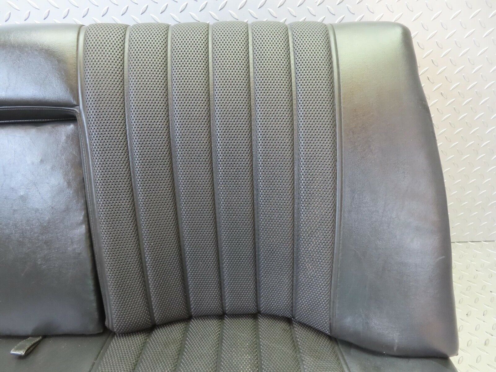 13297 Mercedes-Benz W111 220S Rear Seat Black