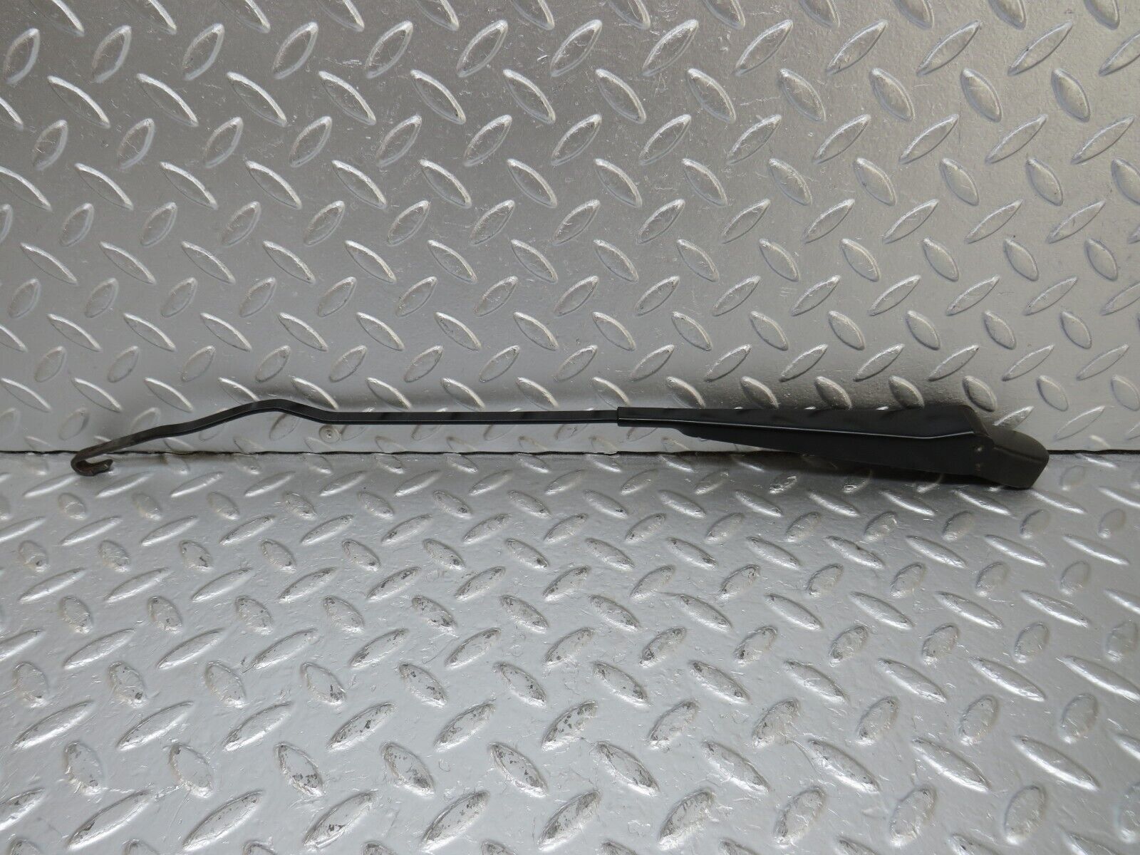 34524 Mercedes-Benz C126 380SEC Coupe Windscreen Wiper Arm Bosch Left Side