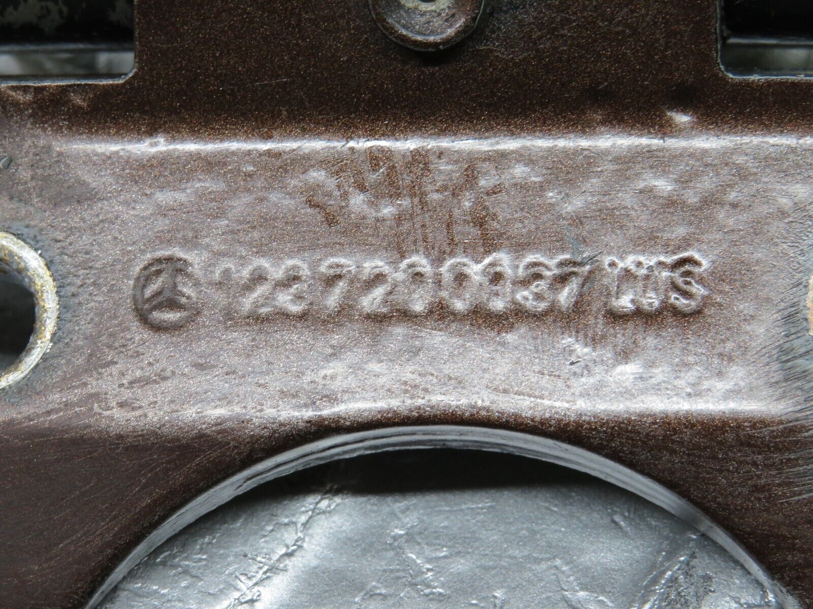 34320 Mercedes-Benz C126 380SEC Coupe Door Hinge Pair 1237200037