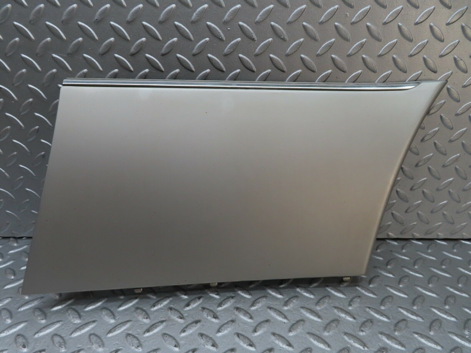 19317 Mercedes-Benz C140 CL420 Coupe Front Left Fender Wing Lower Trim 1406901740