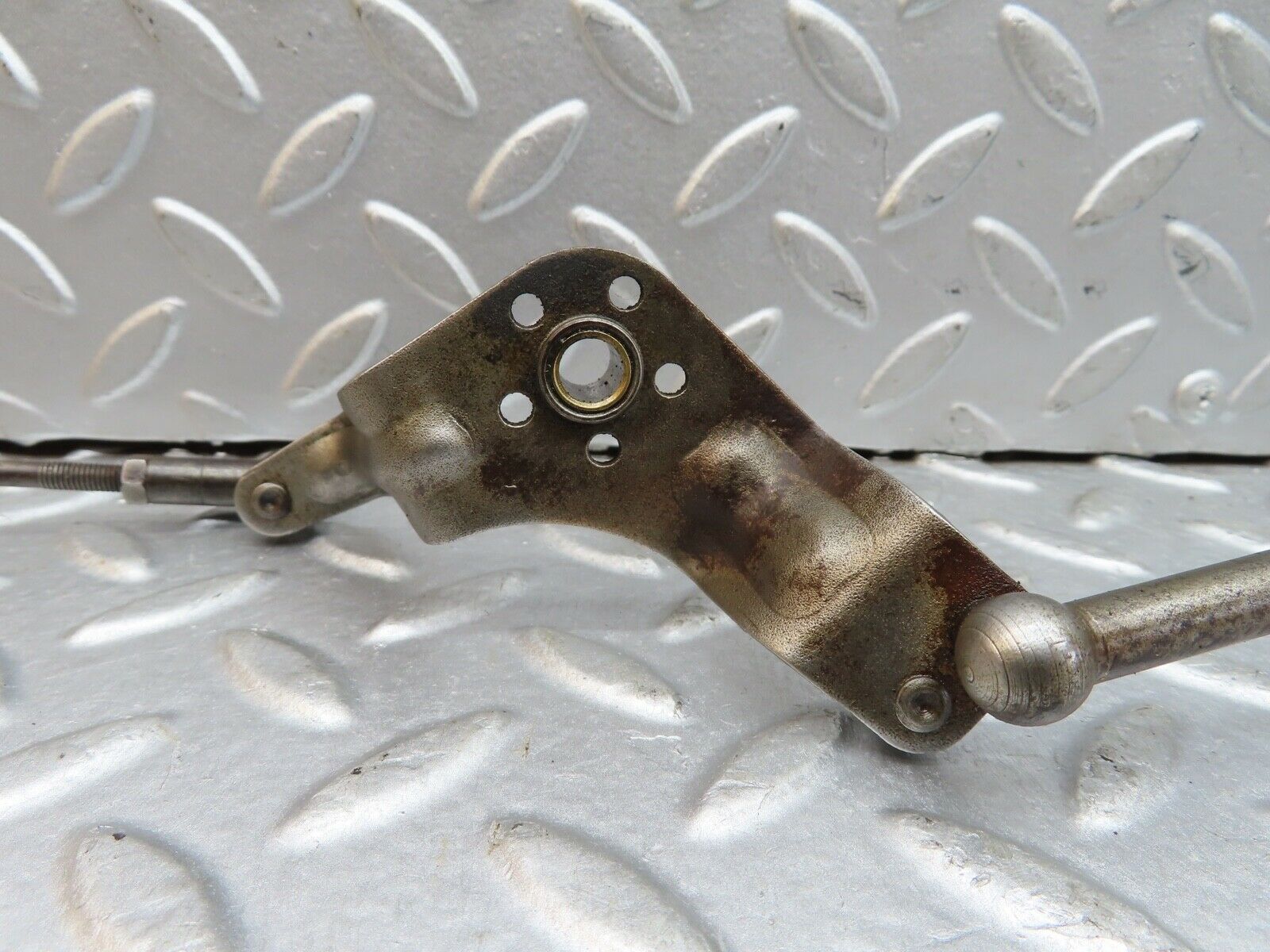 19240 Mercedes-Benz W123 300D Throttle Linkage