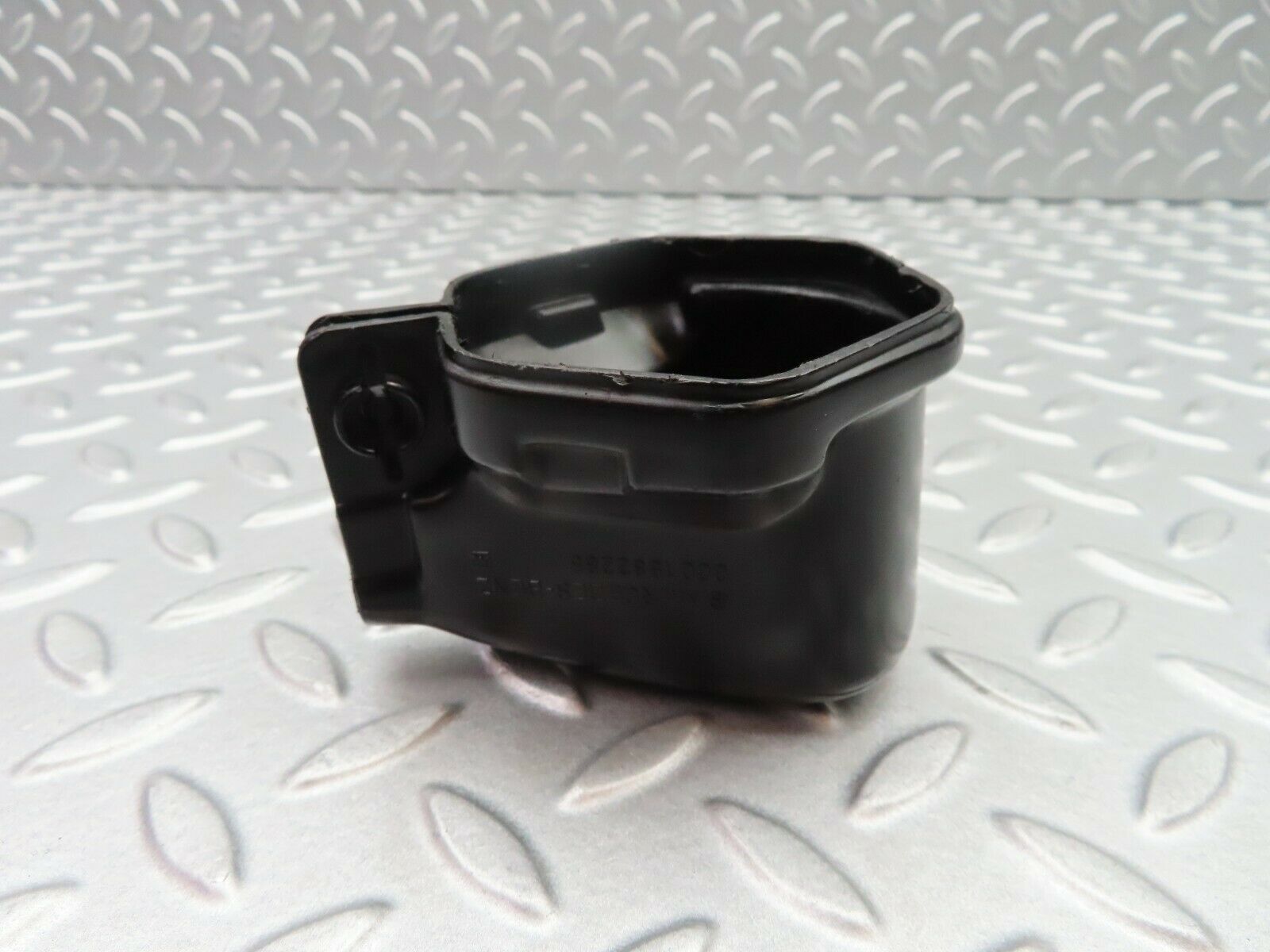 5439 Mercedes-Benz W124 230E Ignition Coil Cover Cap 0001582285