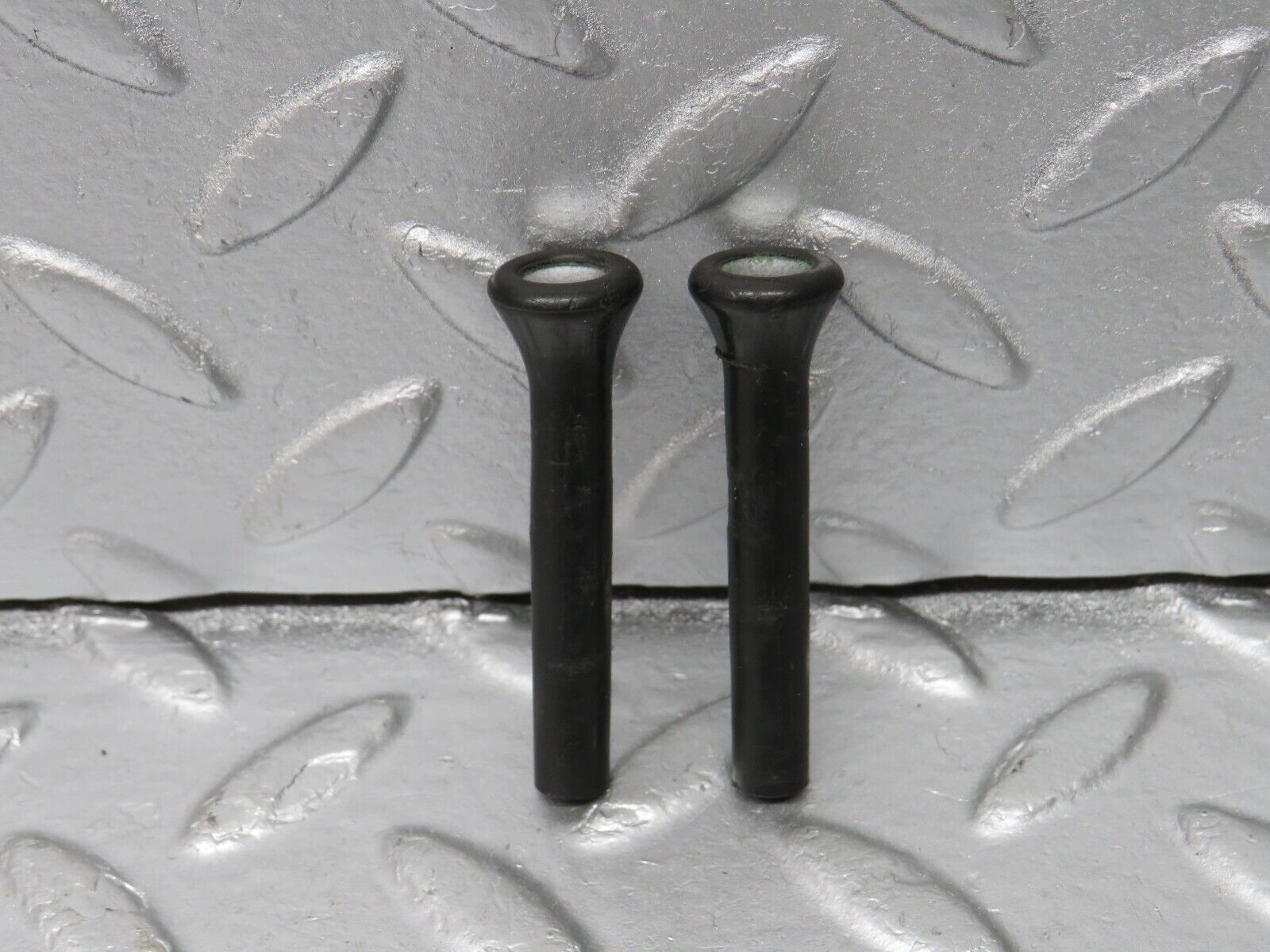 40477 Mercedes-Benz W110 230 Door Lock Knob 2x