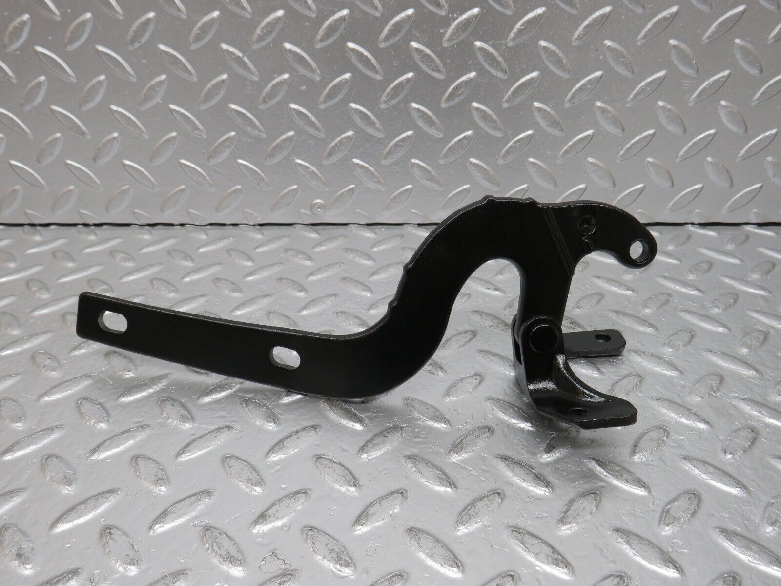 31438 Mercedes-Benz S124 220TE Trunk Lid Hinge Right Side 1247430451 124743022