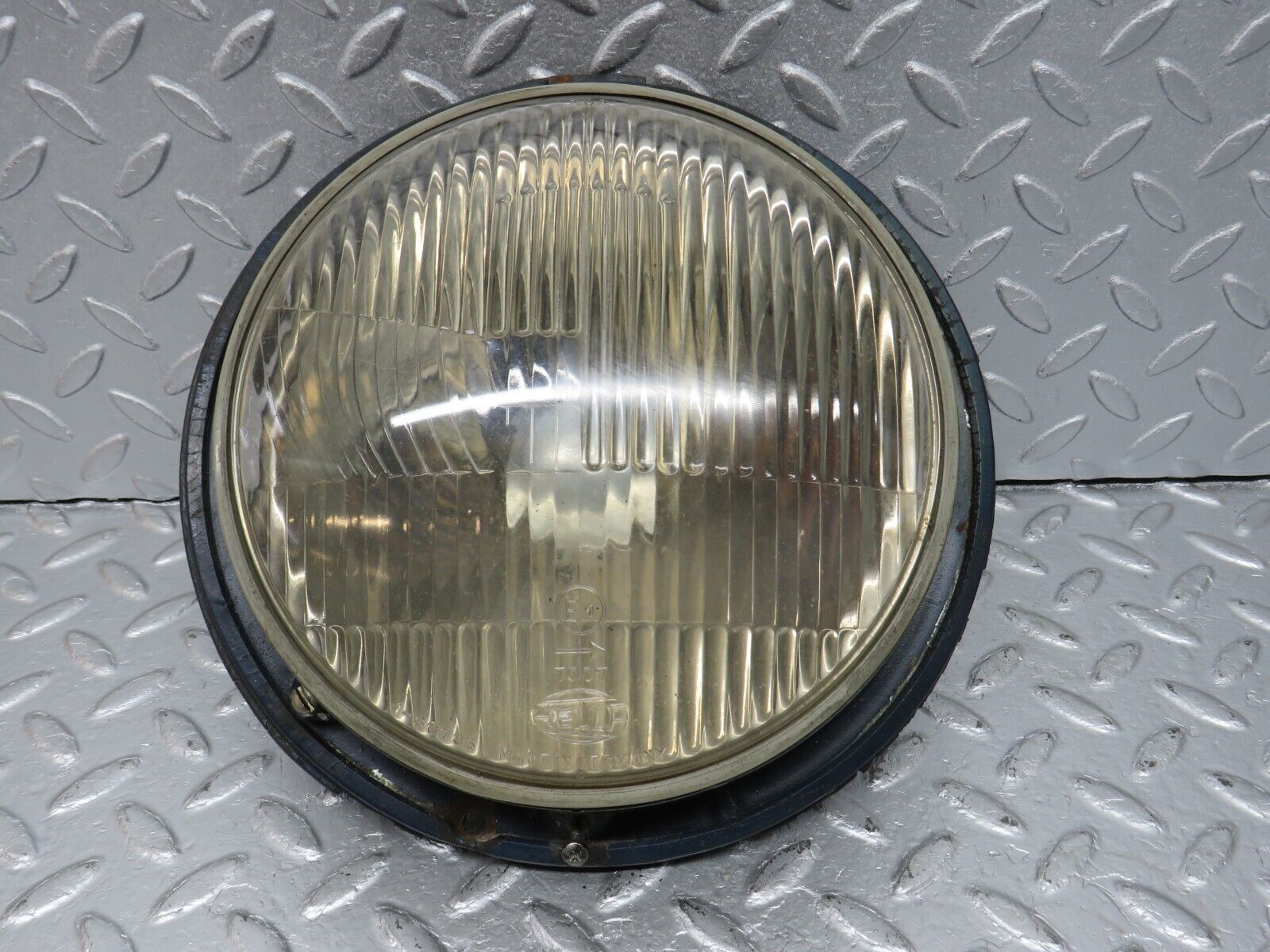 40507 Mercedes-Benz W110 230 Front Right Headlight Hella