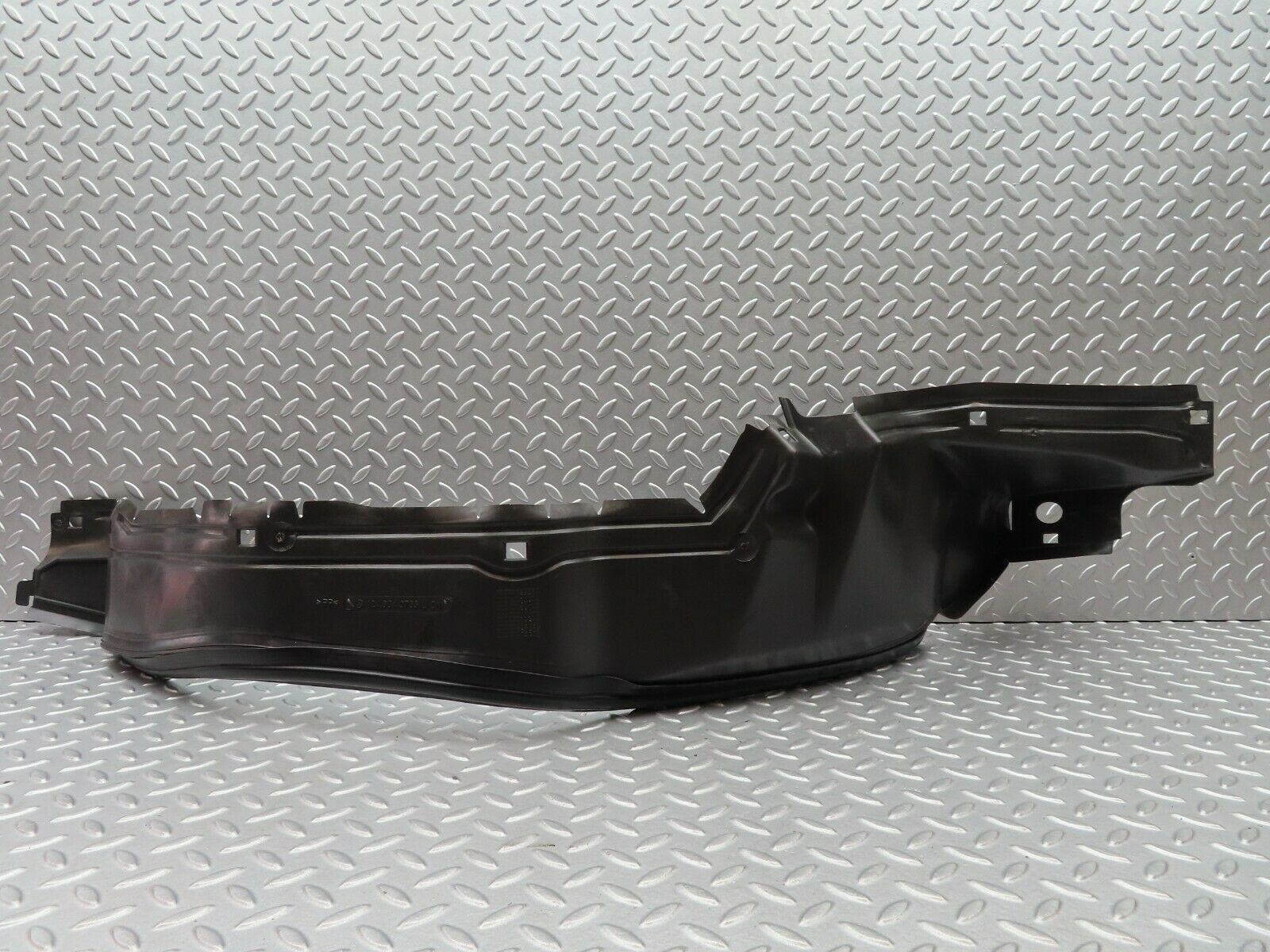 5569 Mercedes-Benz W124 230E Inner Mudguard Panelling Front Left 1248840735