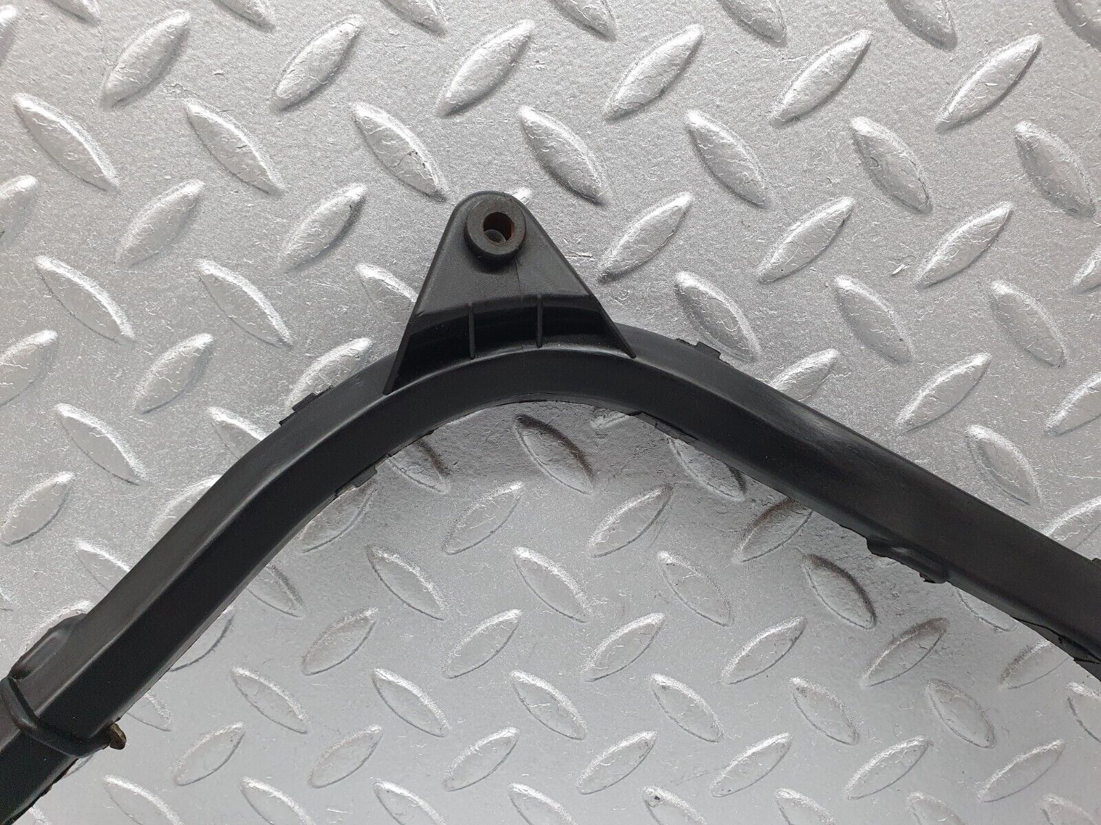 41070 Mercedes-Benz W126 300SE Engine Wire Bracket Holder 1031590213