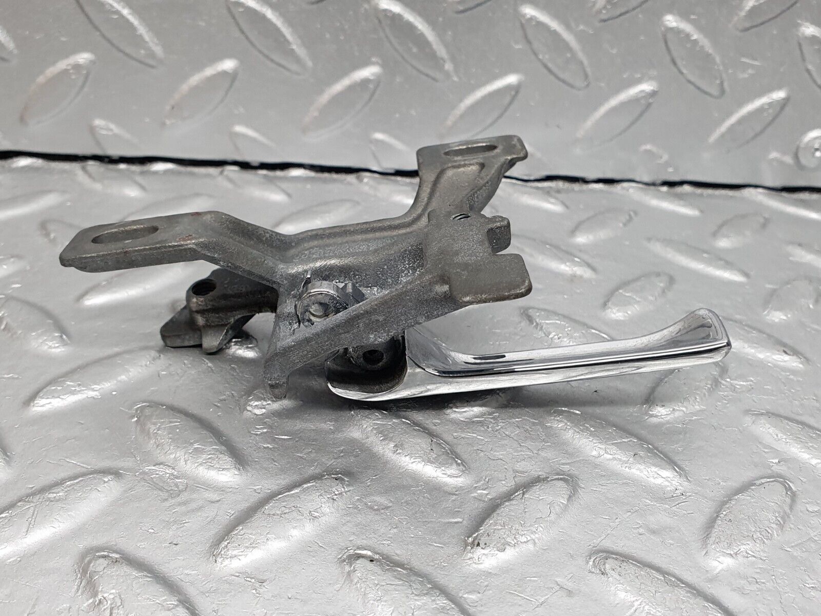 40900 Mercedes-Benz W126 300SE Right Interior Door Handle