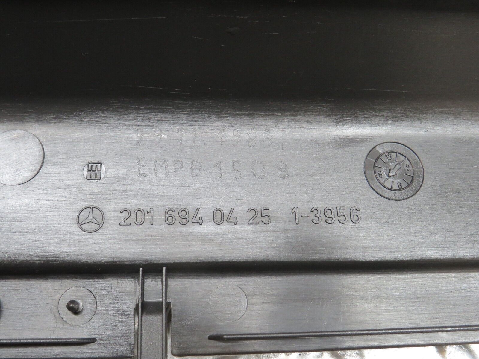 30648 Mercedes-Benz W201 190E 2.0L Boot Rear Plastic Cover 2016940425